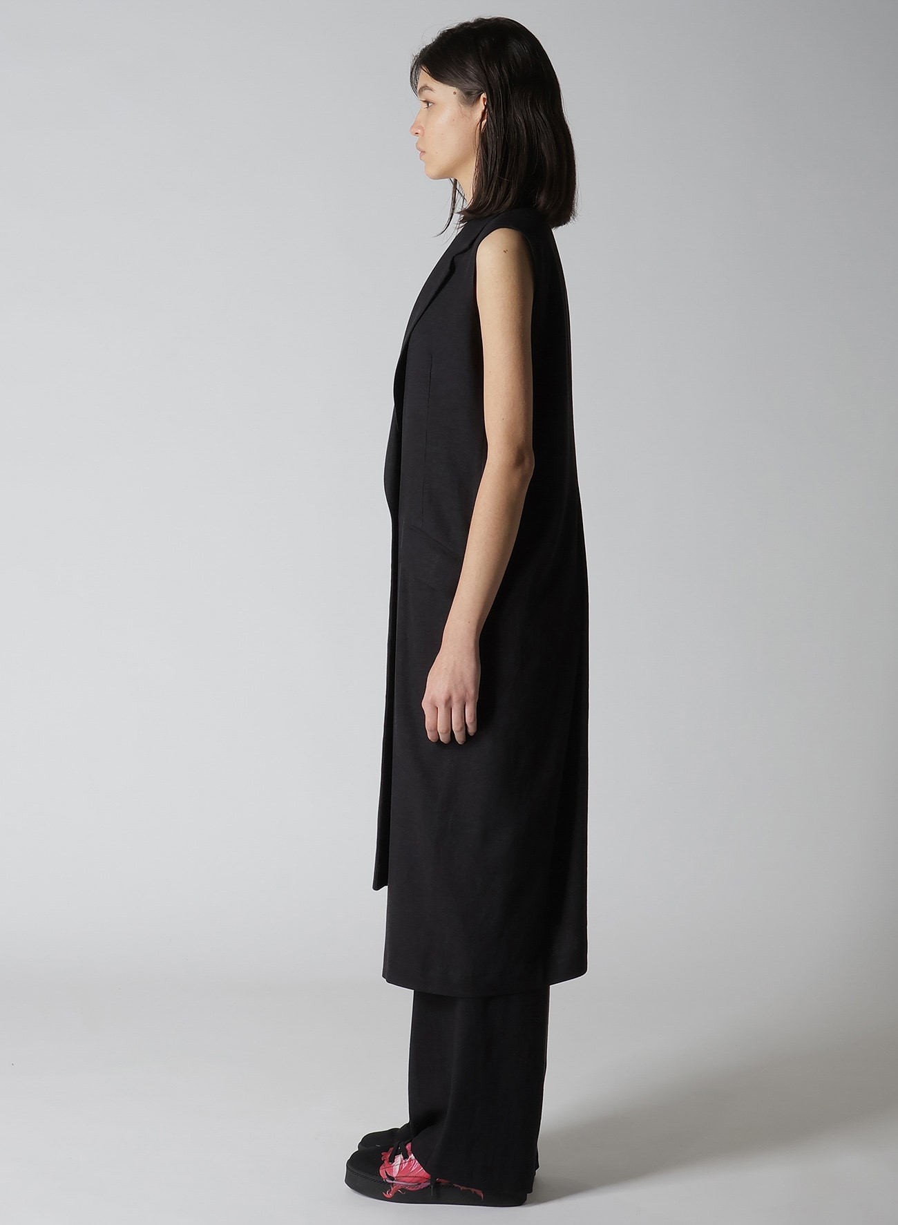 RY/LI CANVAS SLEEVELESS ASYMMETERIC JACKET