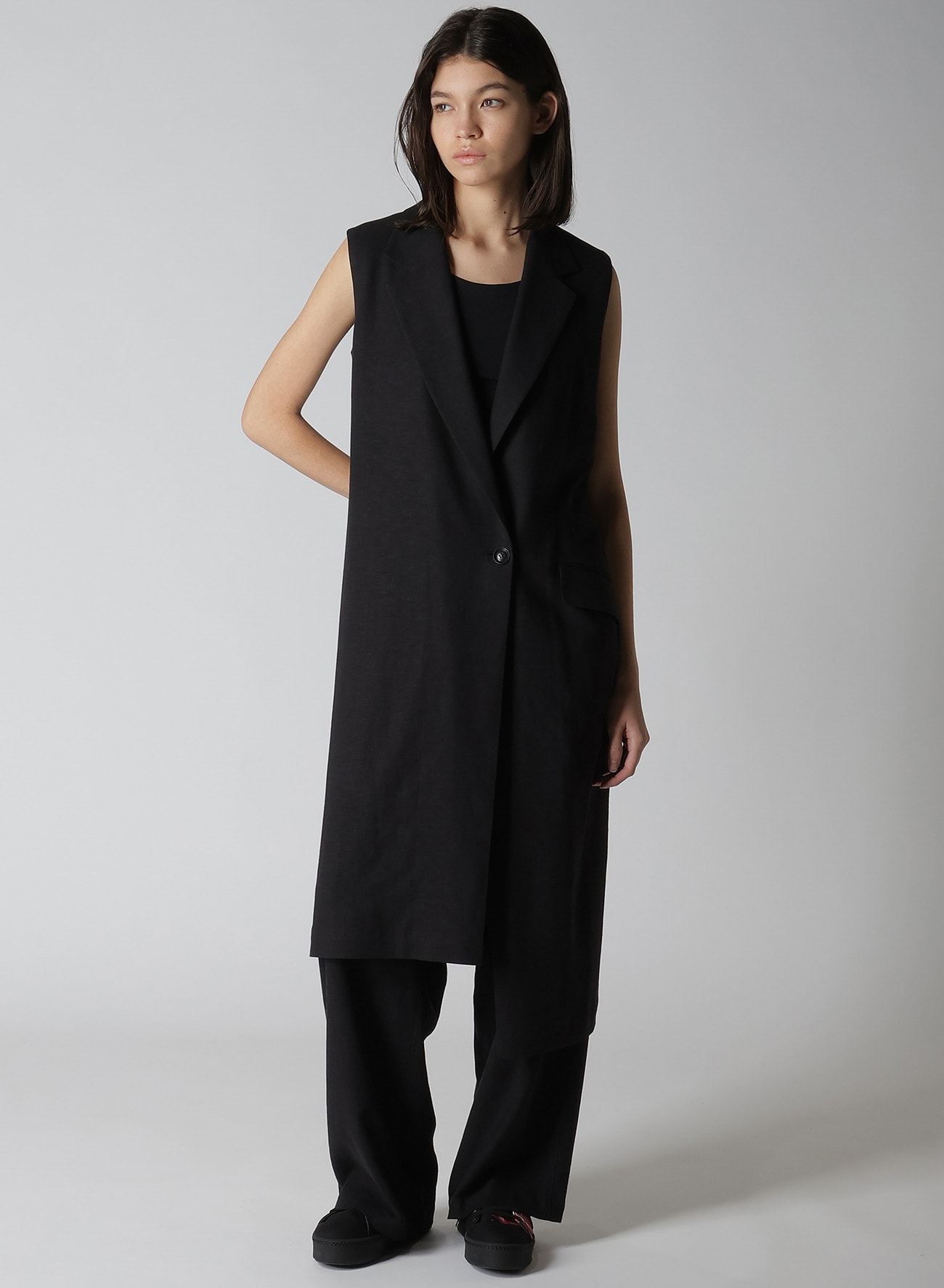 RY/LI CANVAS SLEEVELESS ASYMMETERIC JACKET