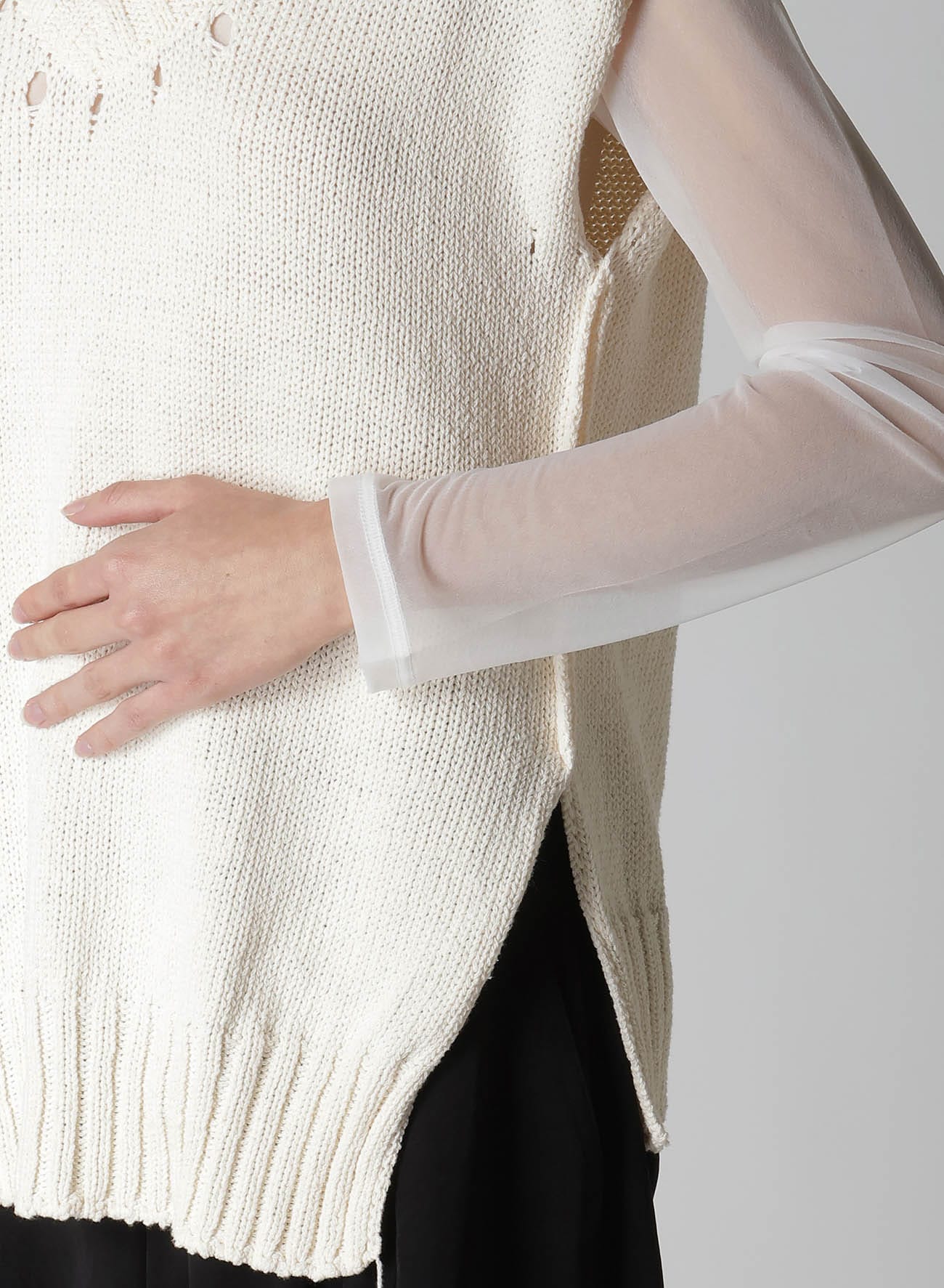 BROAD STITCH JERSEY LINKING VEST