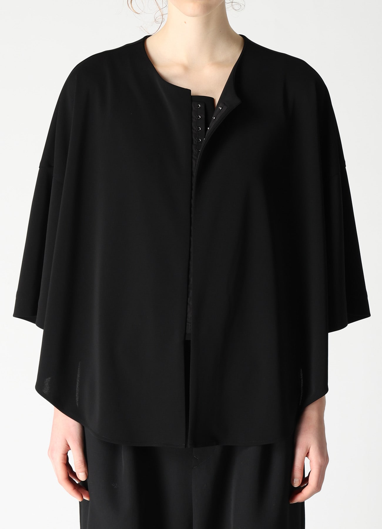 TA/PE STRETCH JERSEY FRONT HOOK BLOUSE