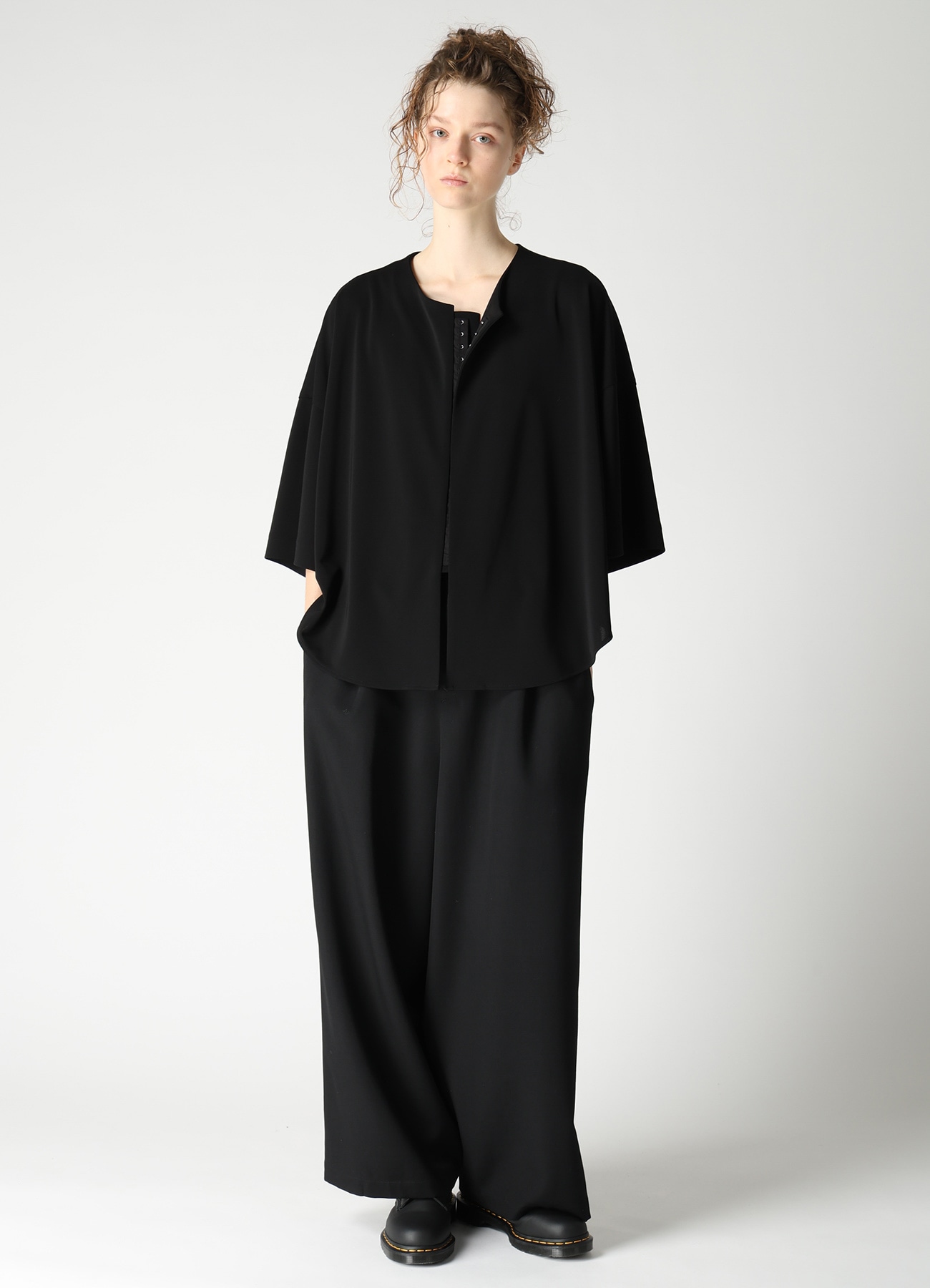 TA/PE STRETCH JERSEY FRONT HOOK BLOUSE