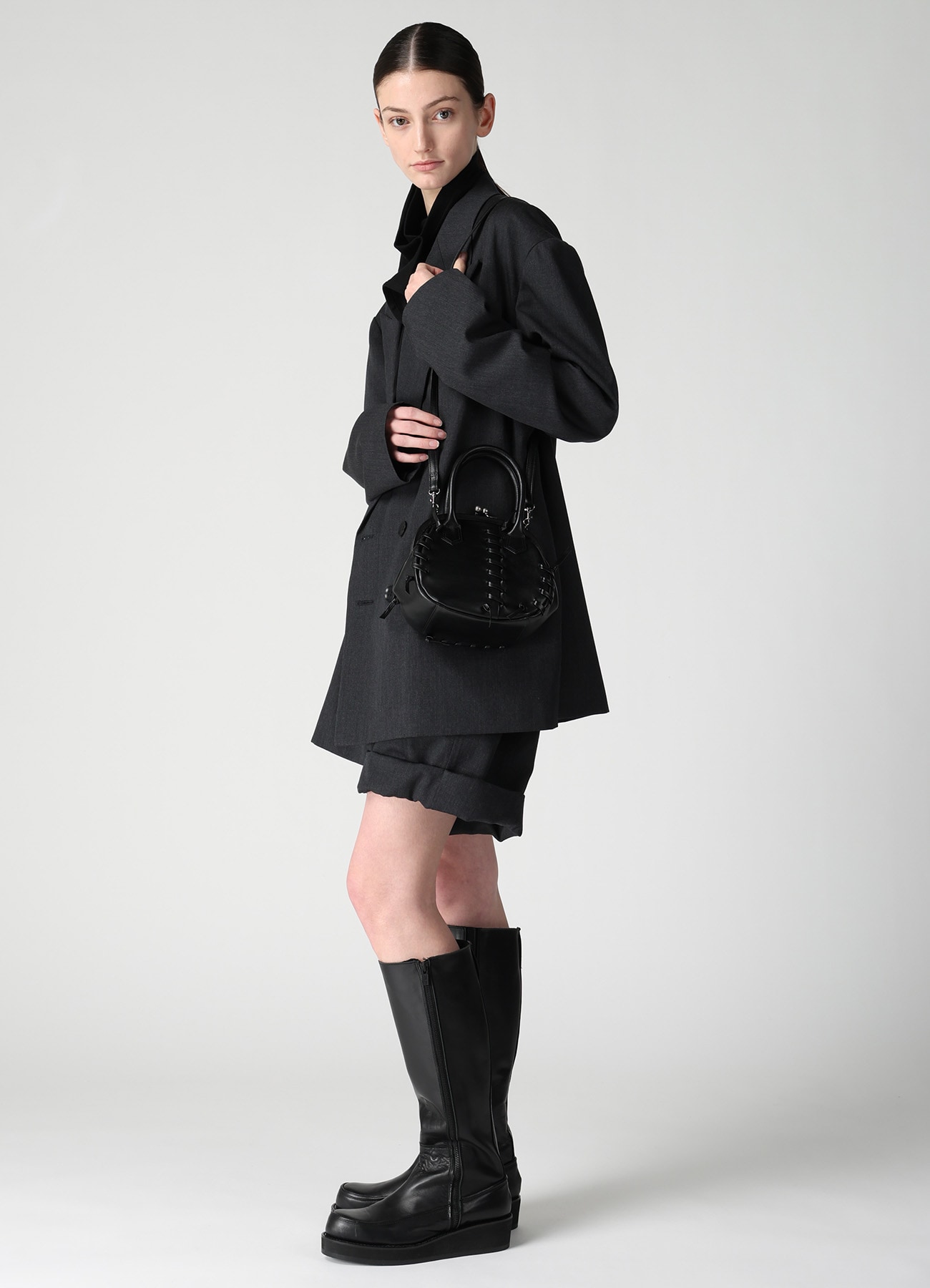 SEMI GLOSS LEATHER LACE-UP BAG