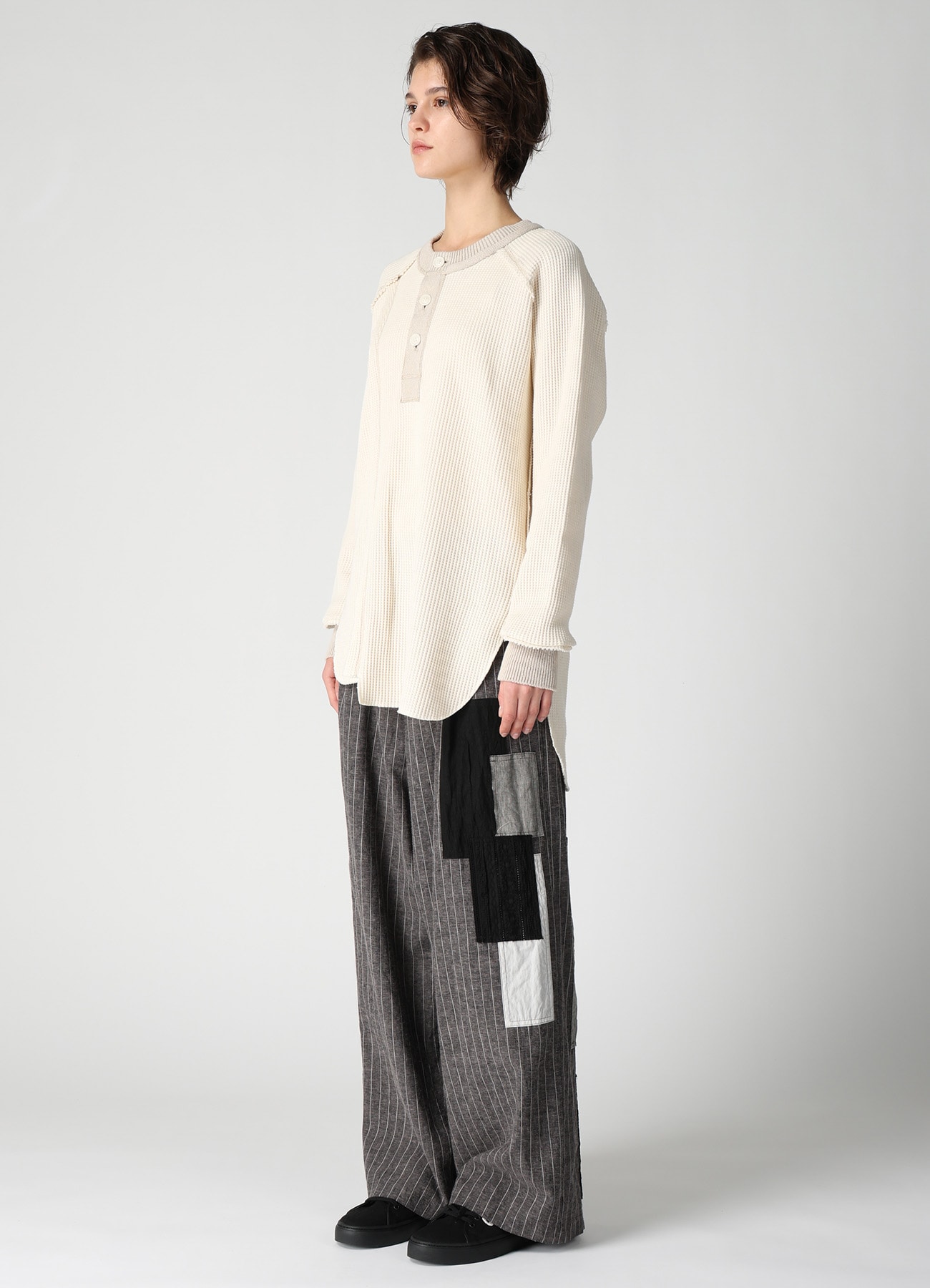WAFFLE HENLEY NECK PULLOVER