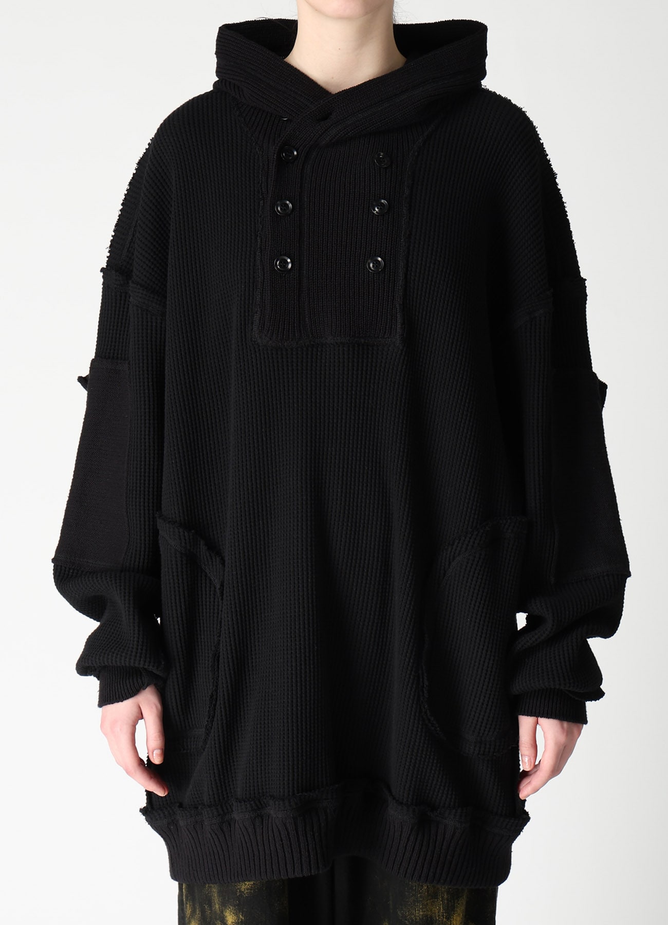 WAFFLE HOODED PULLOVER