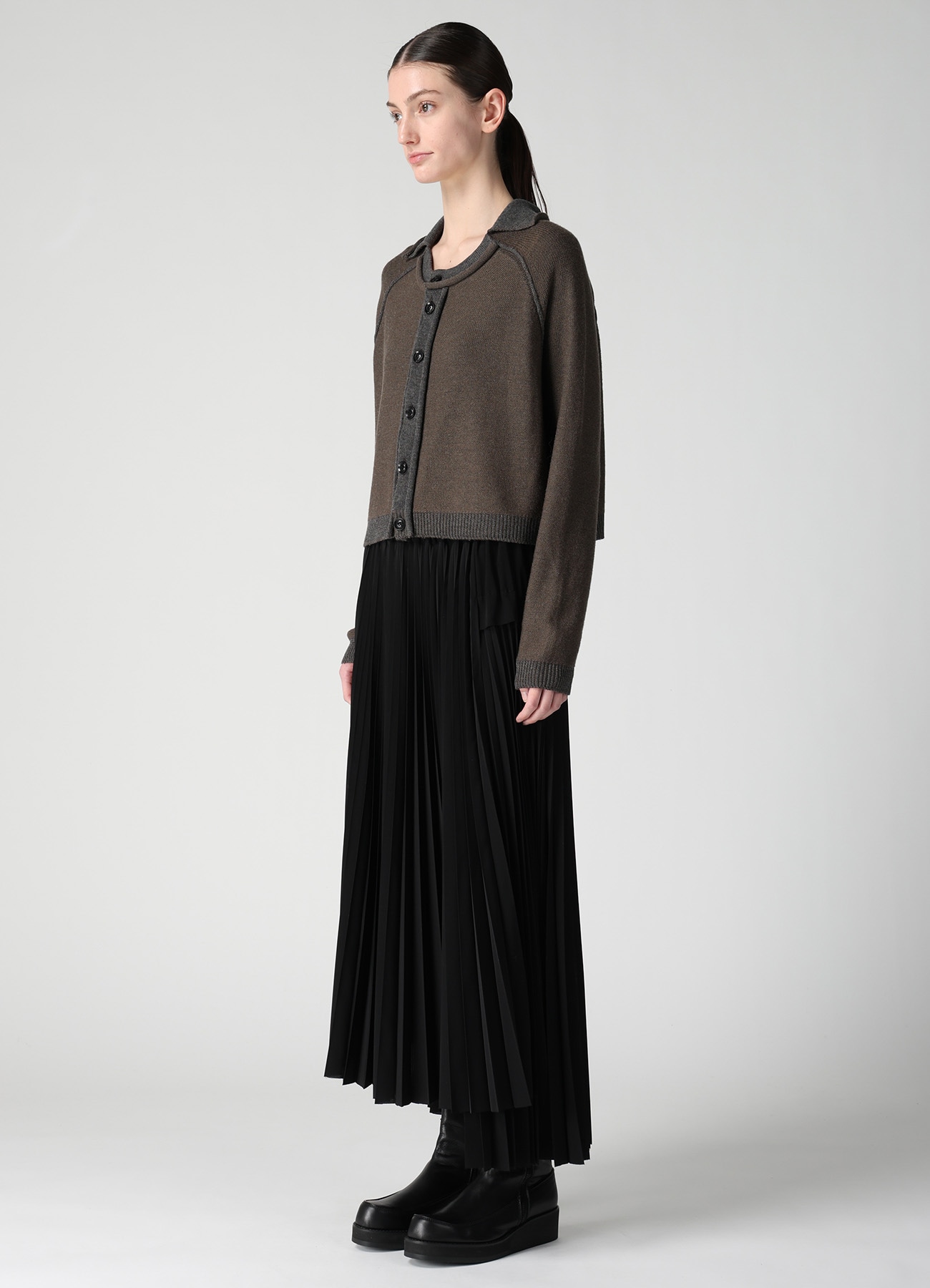 JERSEY PLATING ROUND NECK CARDIGAN