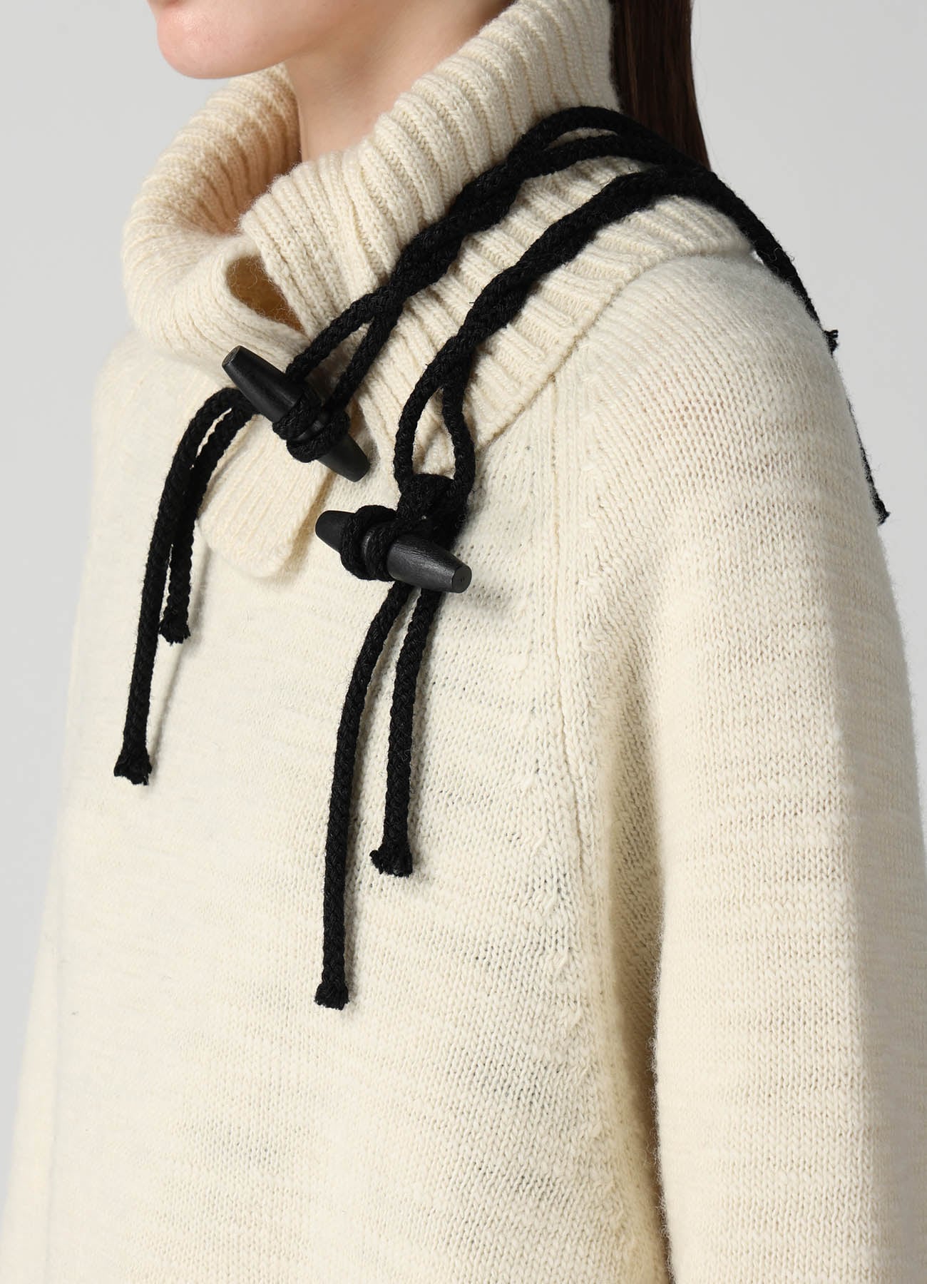 JERSEY TOGGLE BUTTON PULLOVER