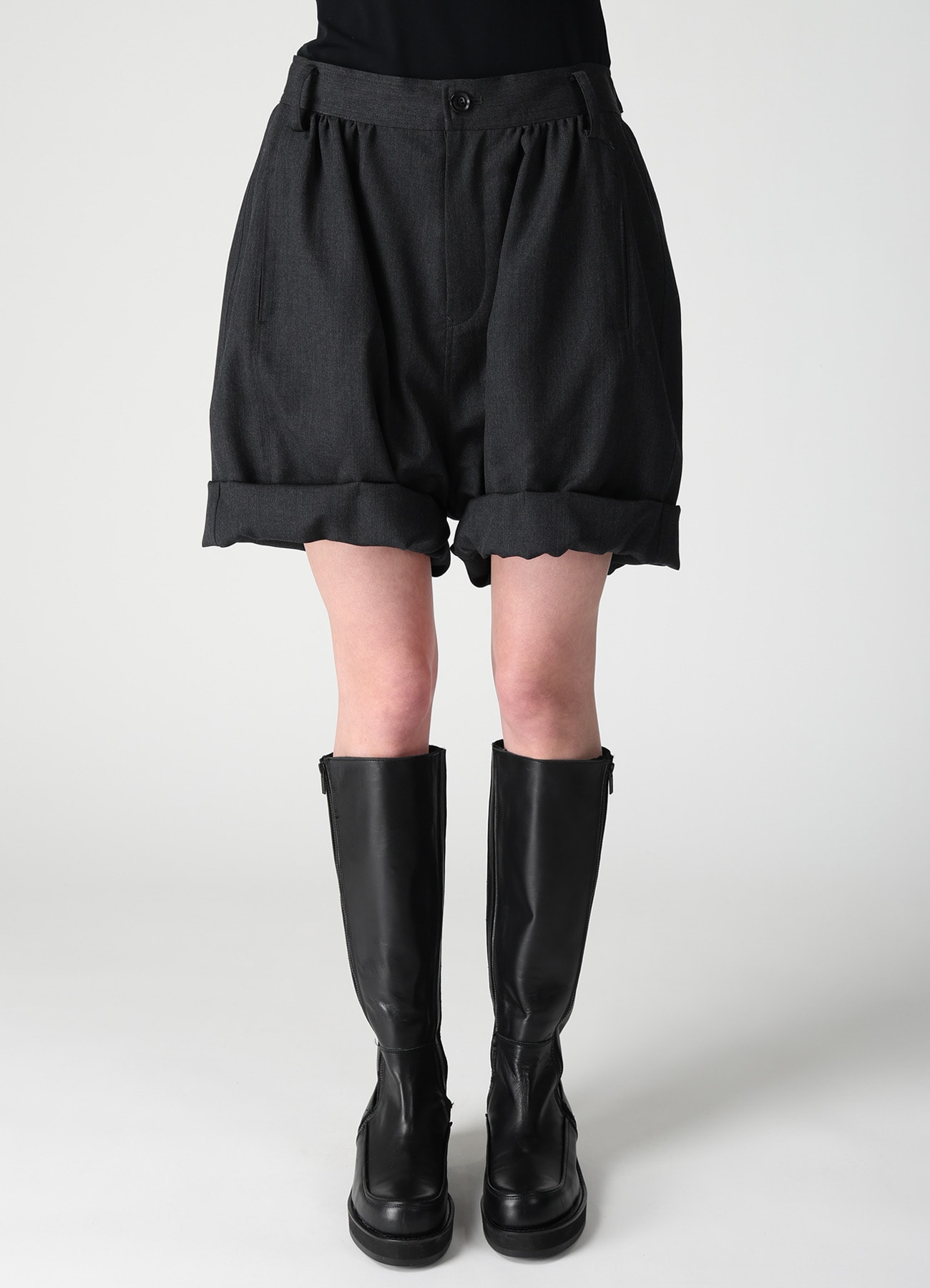 WOOL GABARDINE BALLOON SHORT PANTS