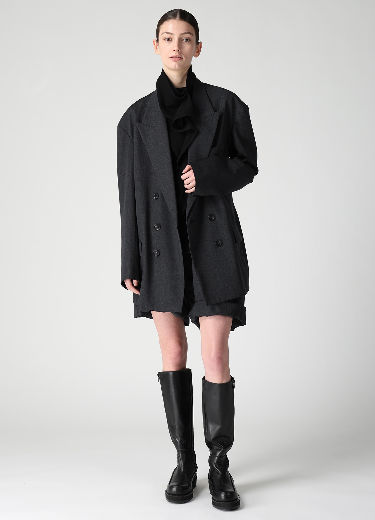 WOOL GABARDINE BALLOON SHORT PANTS