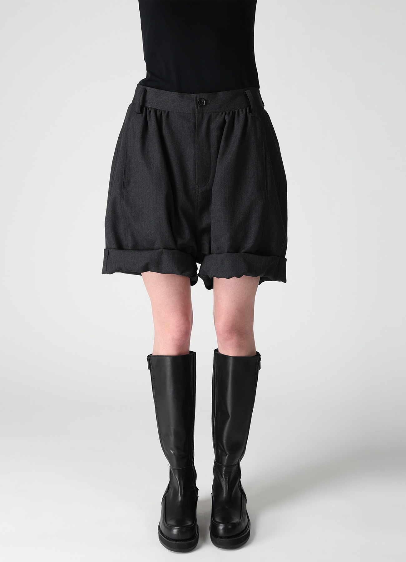 WOOL GABARDINE BALLOON SHORT PANTS
