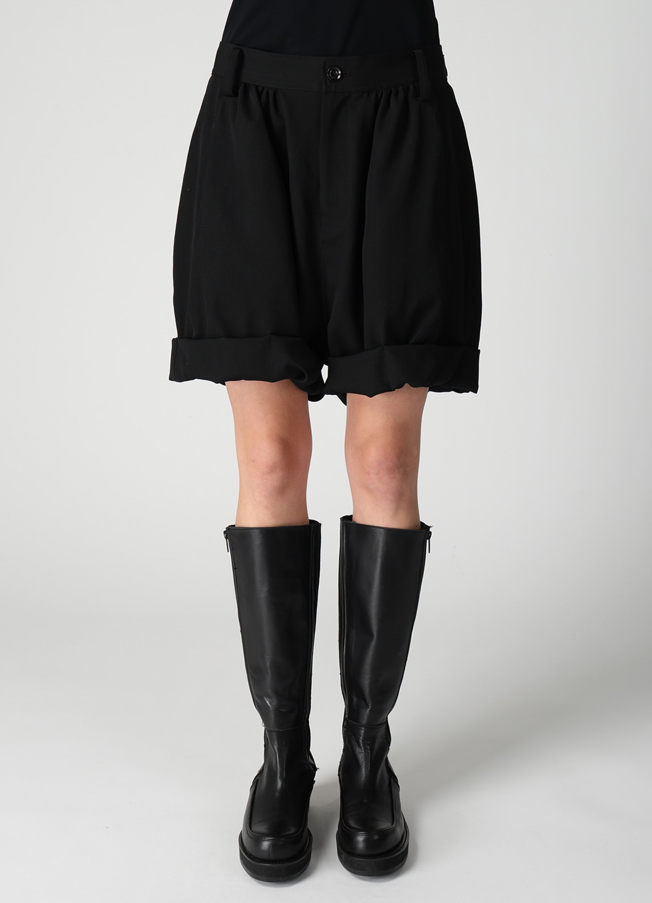 WOOL GABARDINE BALLOON SHORT PANTS