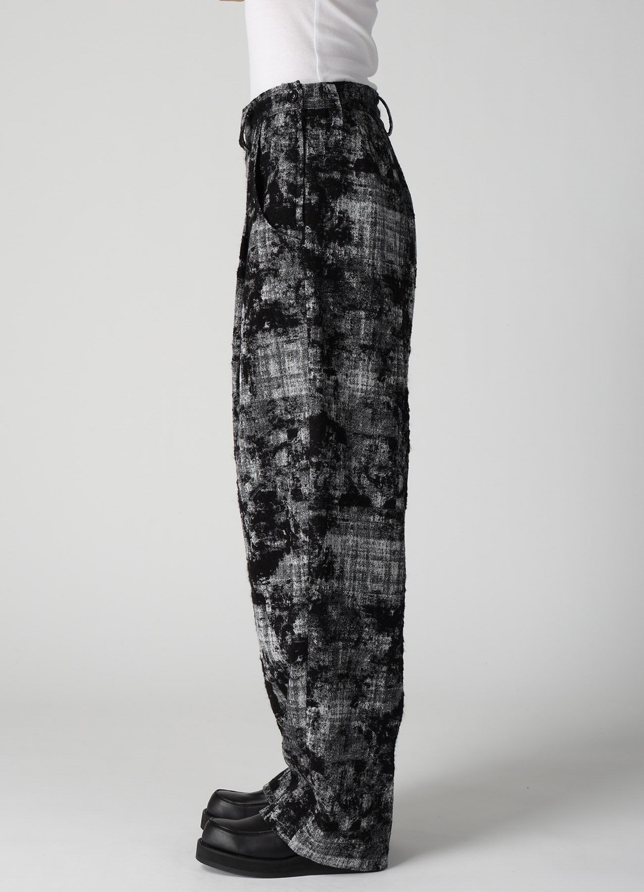 MOHAIR FADED PLAID JACQUARD SINGLE TUCK SIDE OPEN PANTS