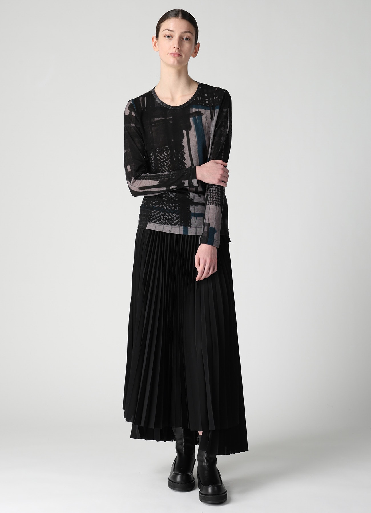 POLYESTER CREPE DE CHINE PLEATED SKIRT