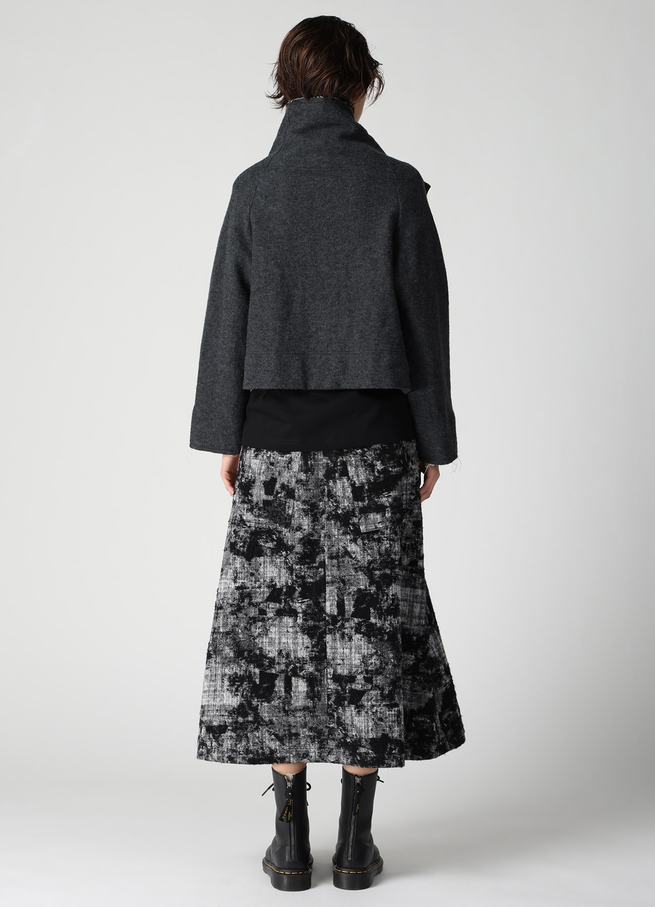 COMPRESSED PILE ASYMMETERIC RAGLAN JACKET