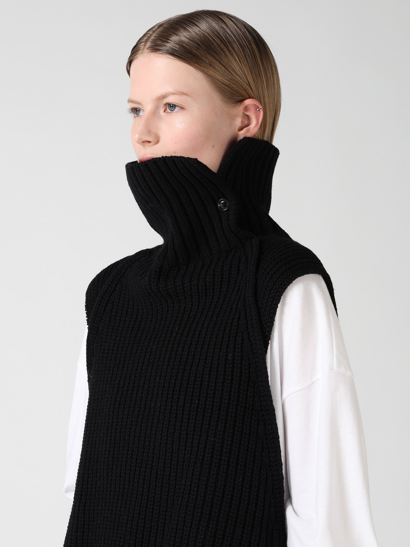 LAMB WOOL KNIT VEST
