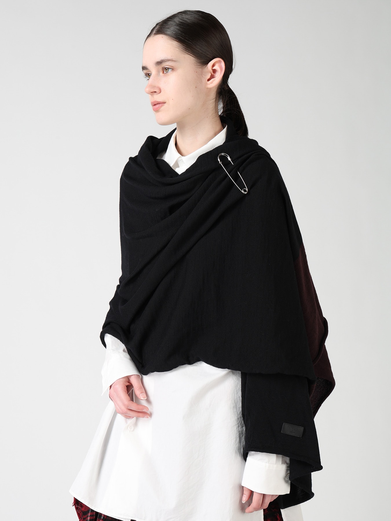 WOOL JERSEY ONE SLEEVE STOLE