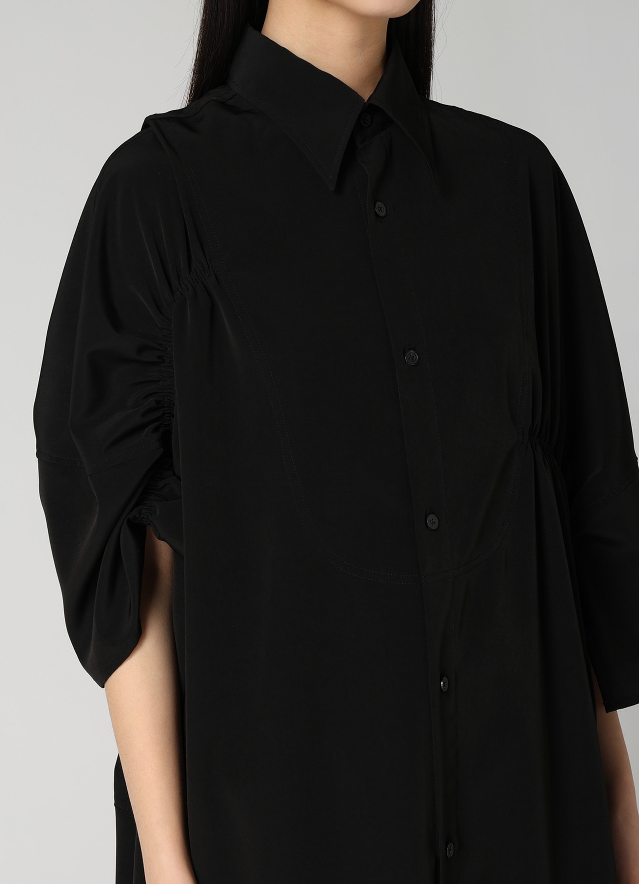 TA/PE SUPER VIYON TUSSER GATHERED OVERSIZED BLOUSE