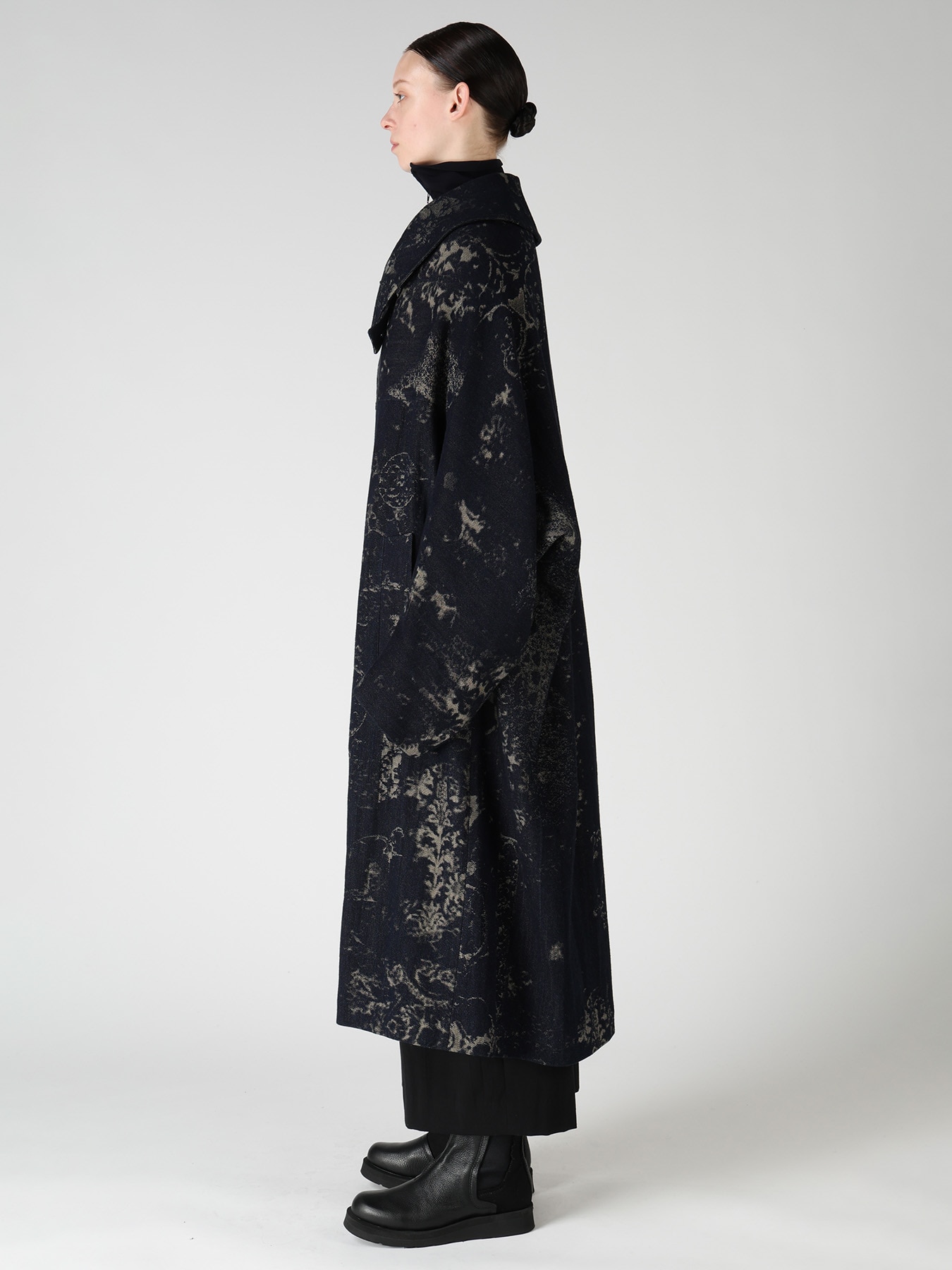 DENIM JACQUARD ARRANGED SLEEVE COAT
