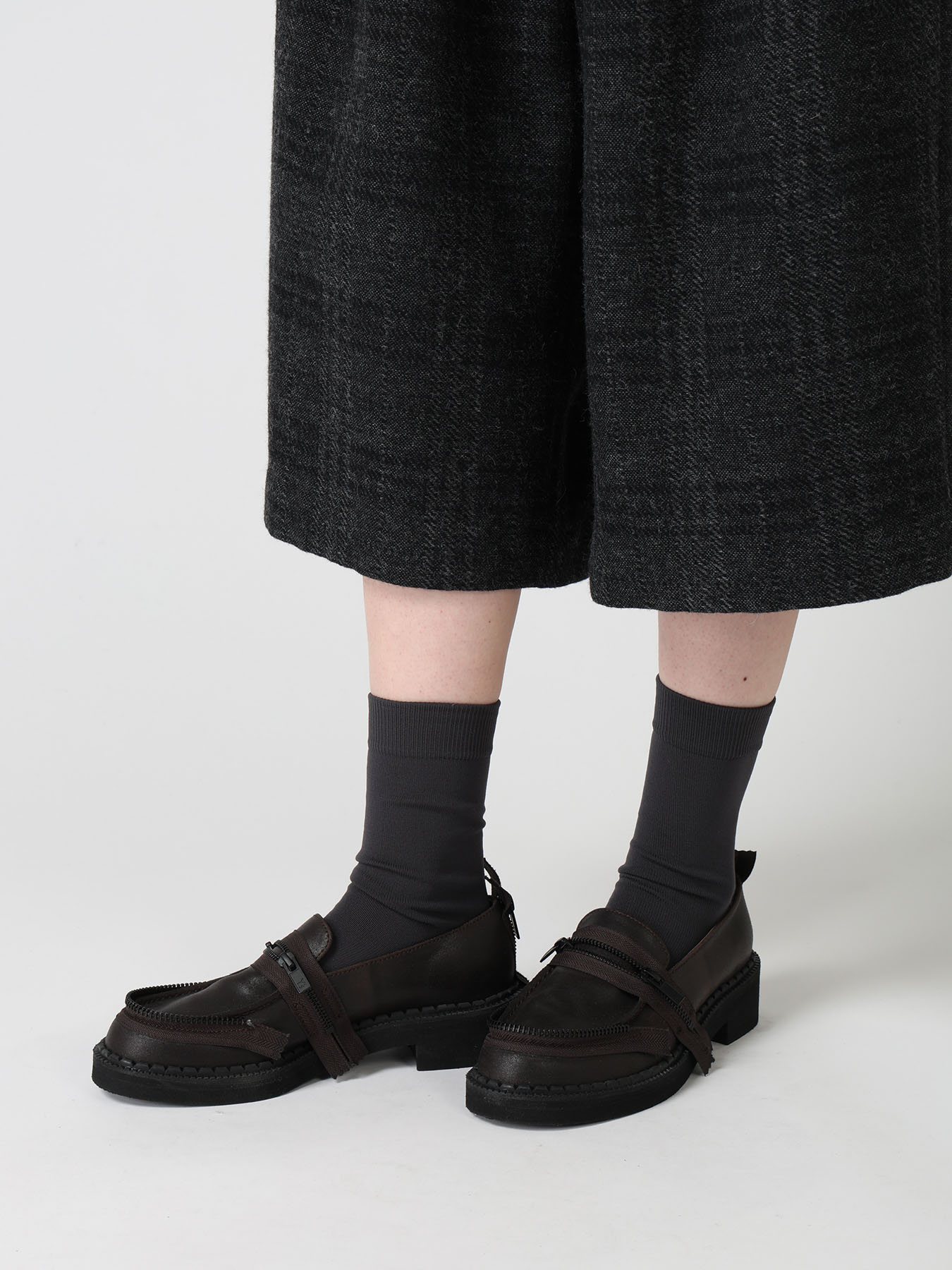 VINTAGE LEATHER ZIP LOAFERS
