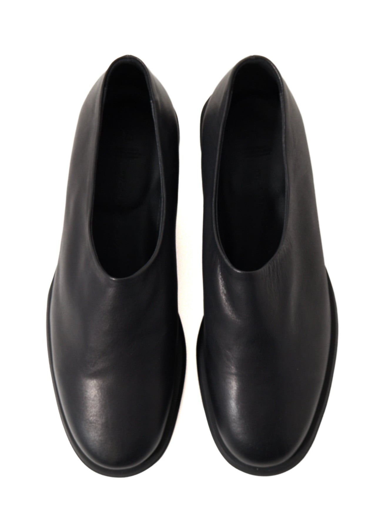 SOFT SMOOTH LEATHER SLIP-ONS