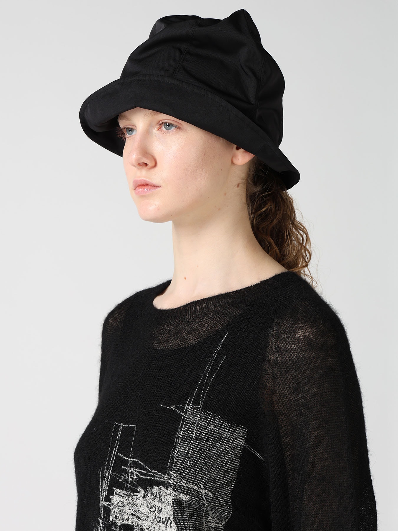 POLYESTER 6-PANEL HAT