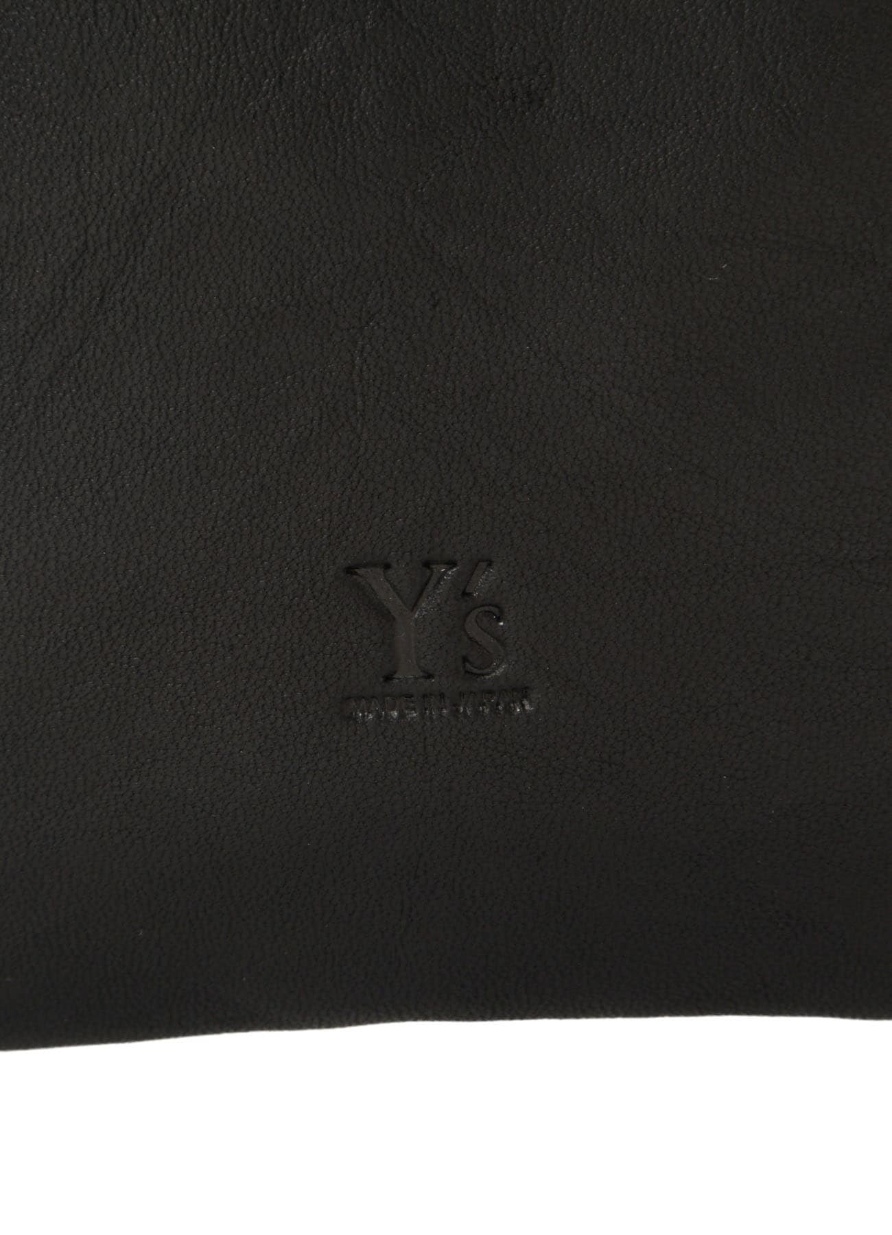 SOFT LEATHER METAL CLASP POCKET SHOULDER