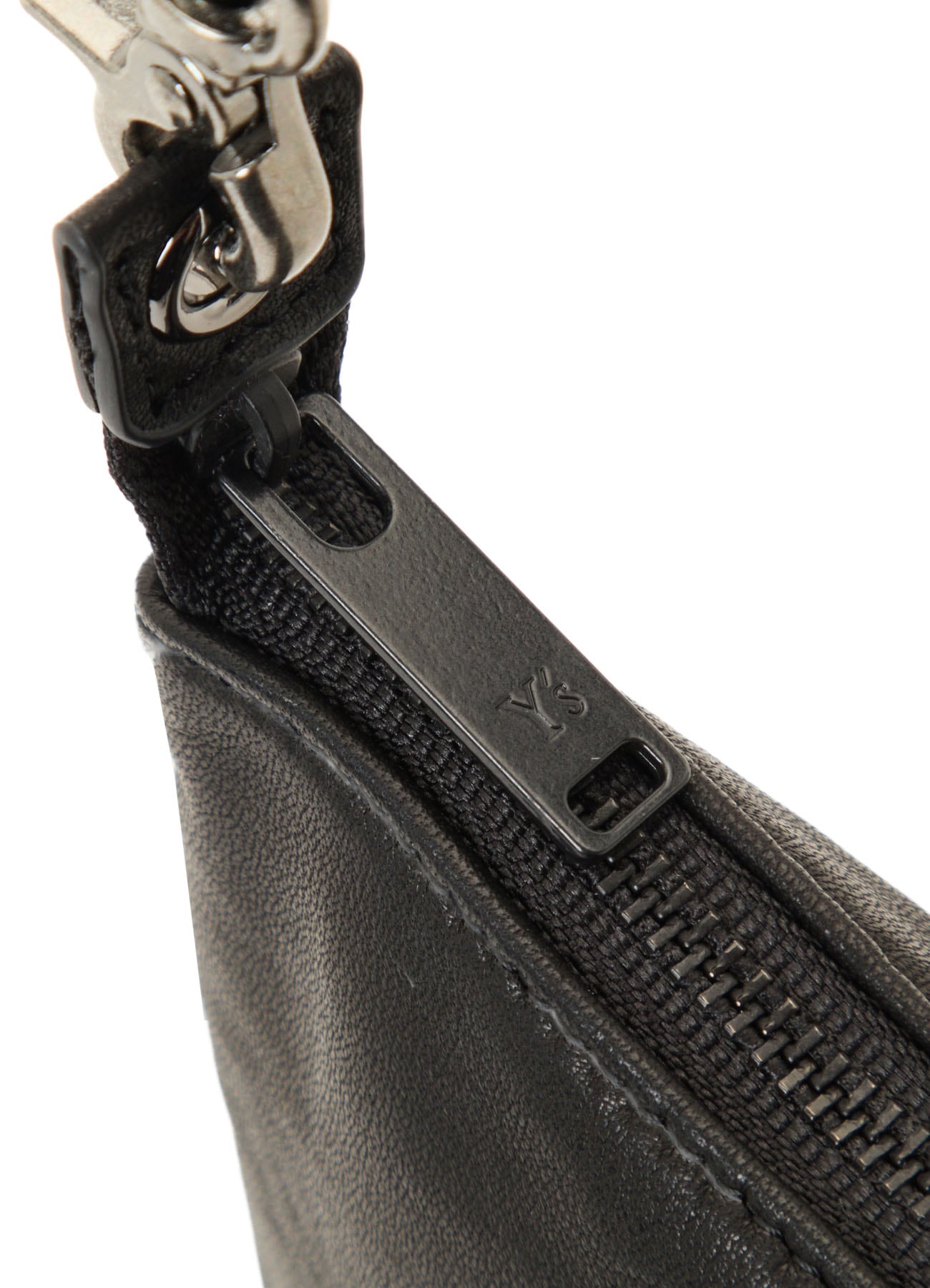 SOFT LEATHER METAL CLASP POCKET SHOULDER