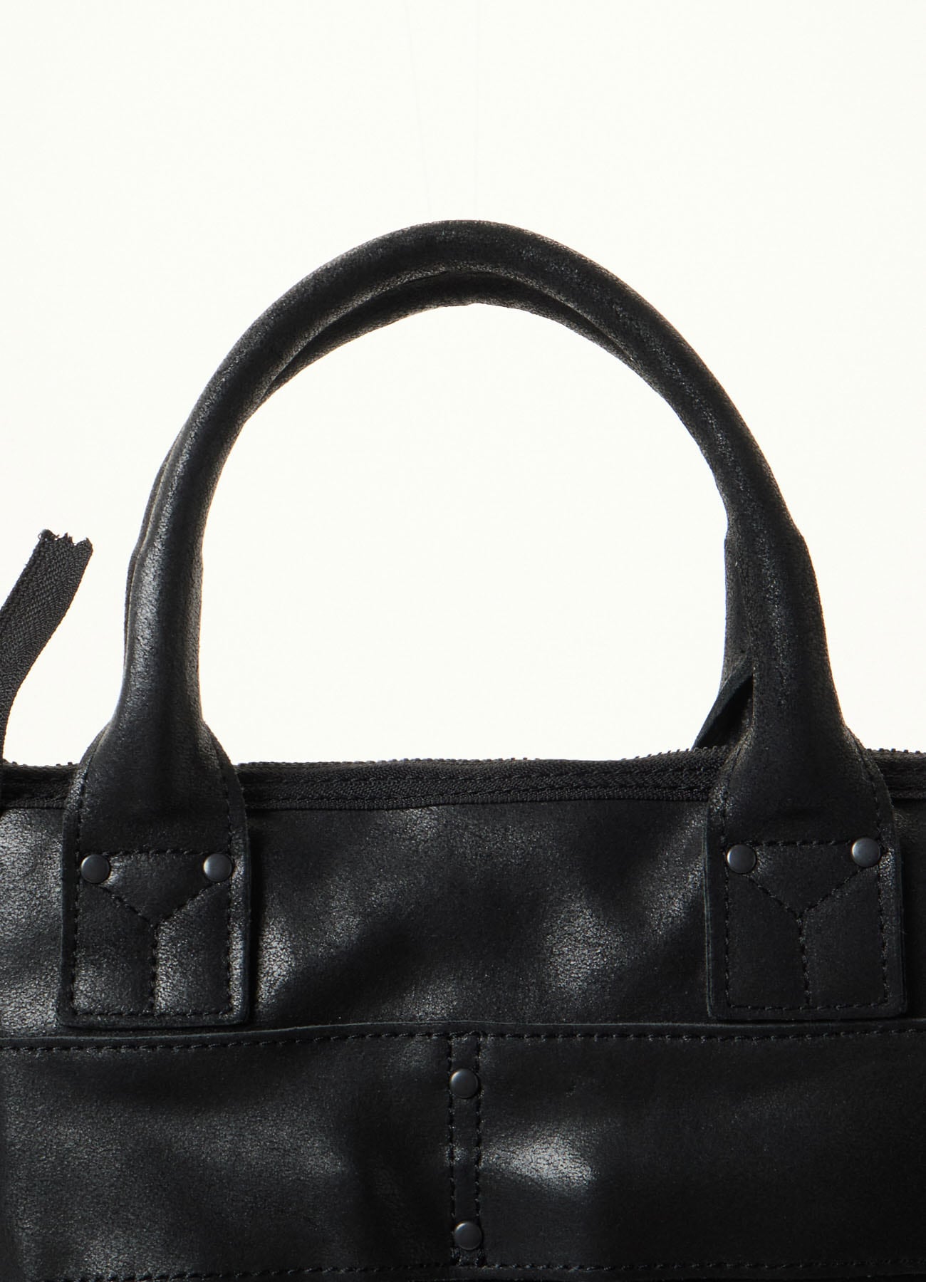 VINTAGE LEATHER ZIP HELMET BAG