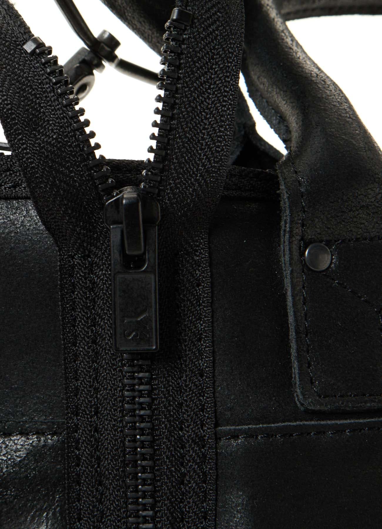VINTAGE LEATHER ZIP HELMET BAG