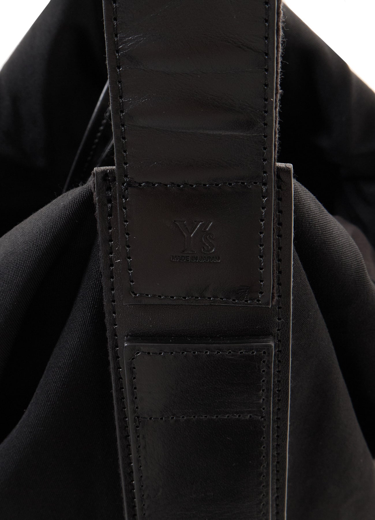 HARD TWISTED WOOL GABARDINE PURSE BAG
