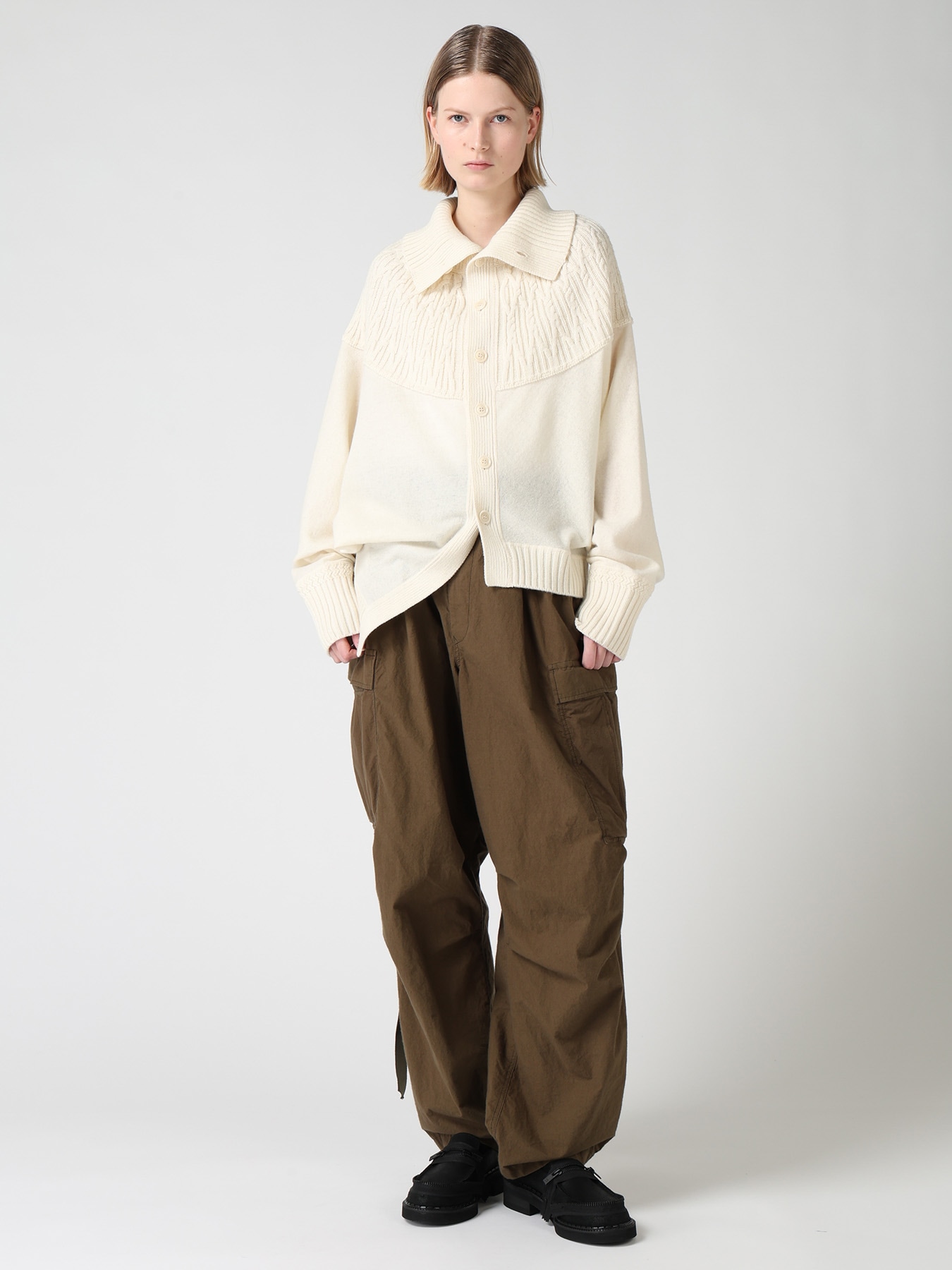 ROUND YOKE ARRANGED CARDIGAN