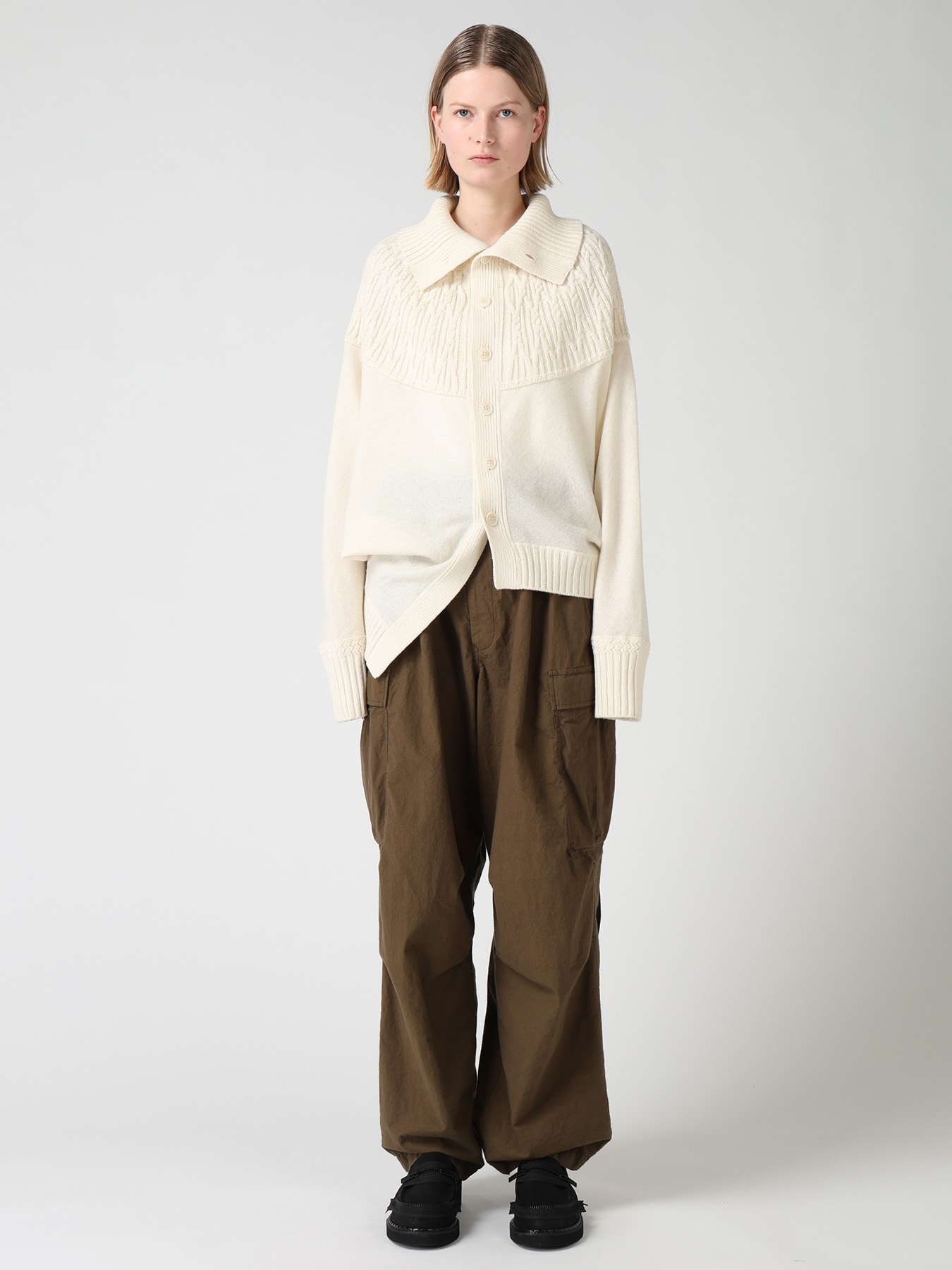 ROUND YOKE ARRANGED CARDIGAN