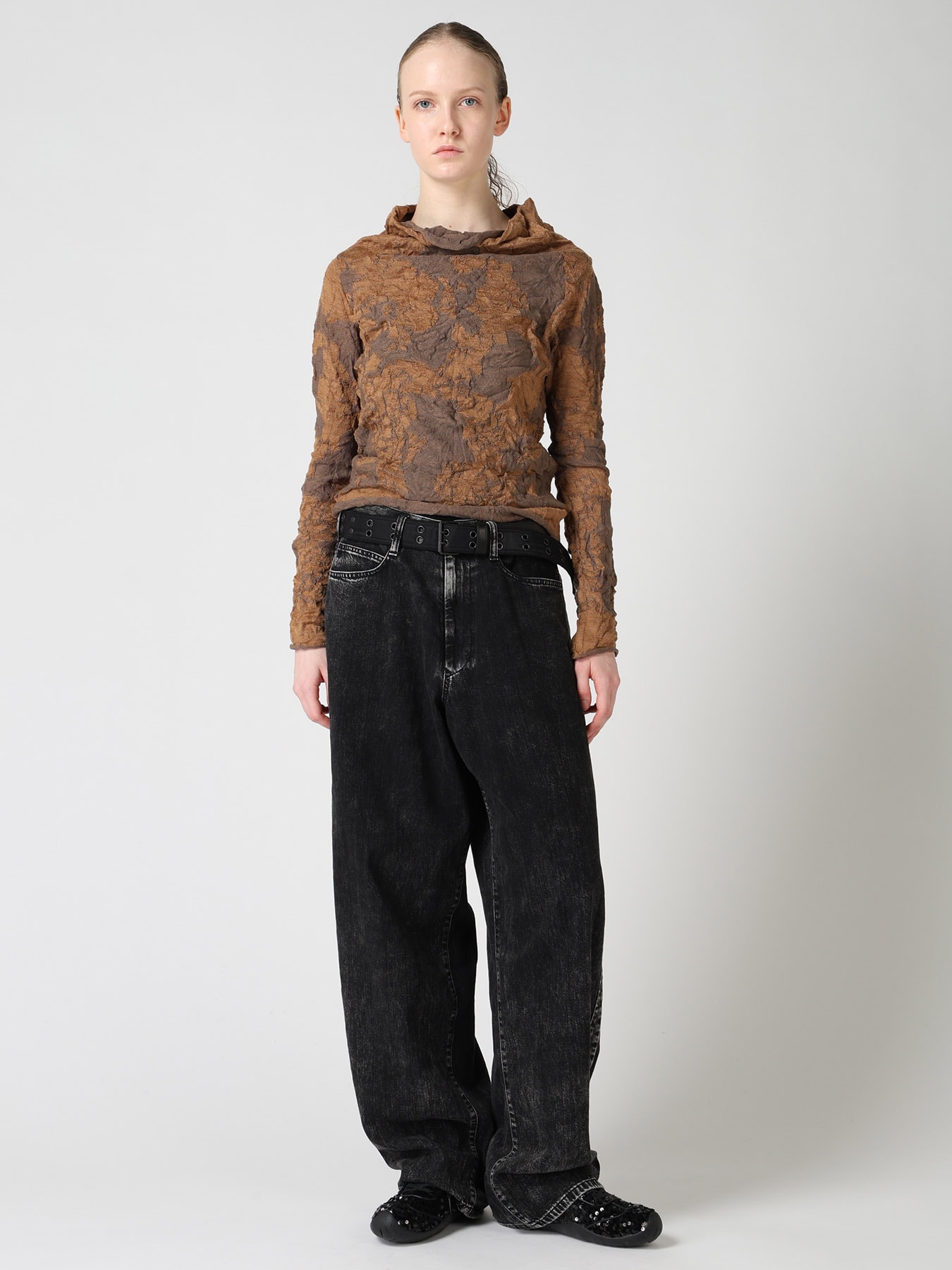 CRACKED PATTERN LINKS OFF NECK PULLOVER