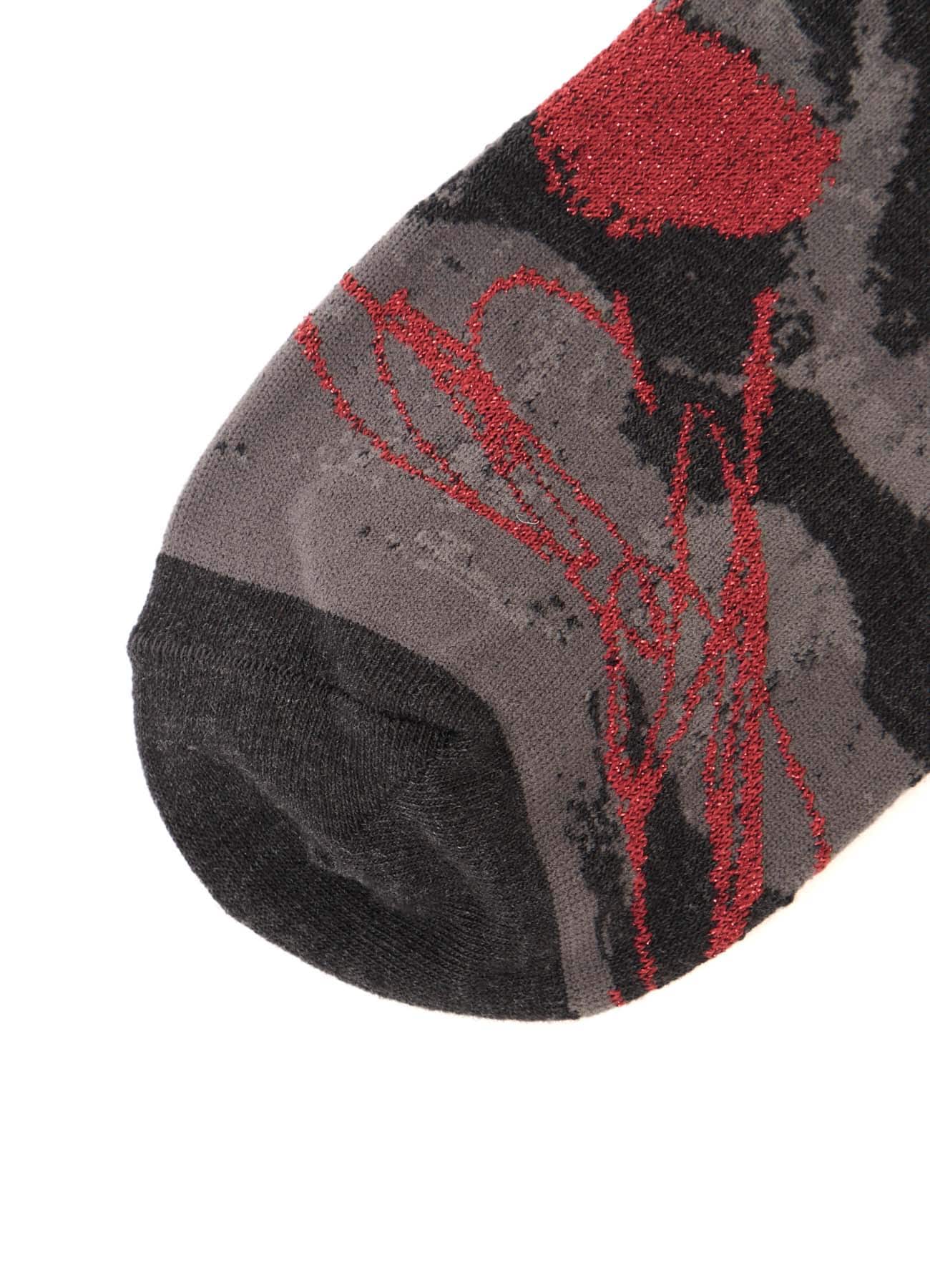 HAND SKETCH DOT SOCKS