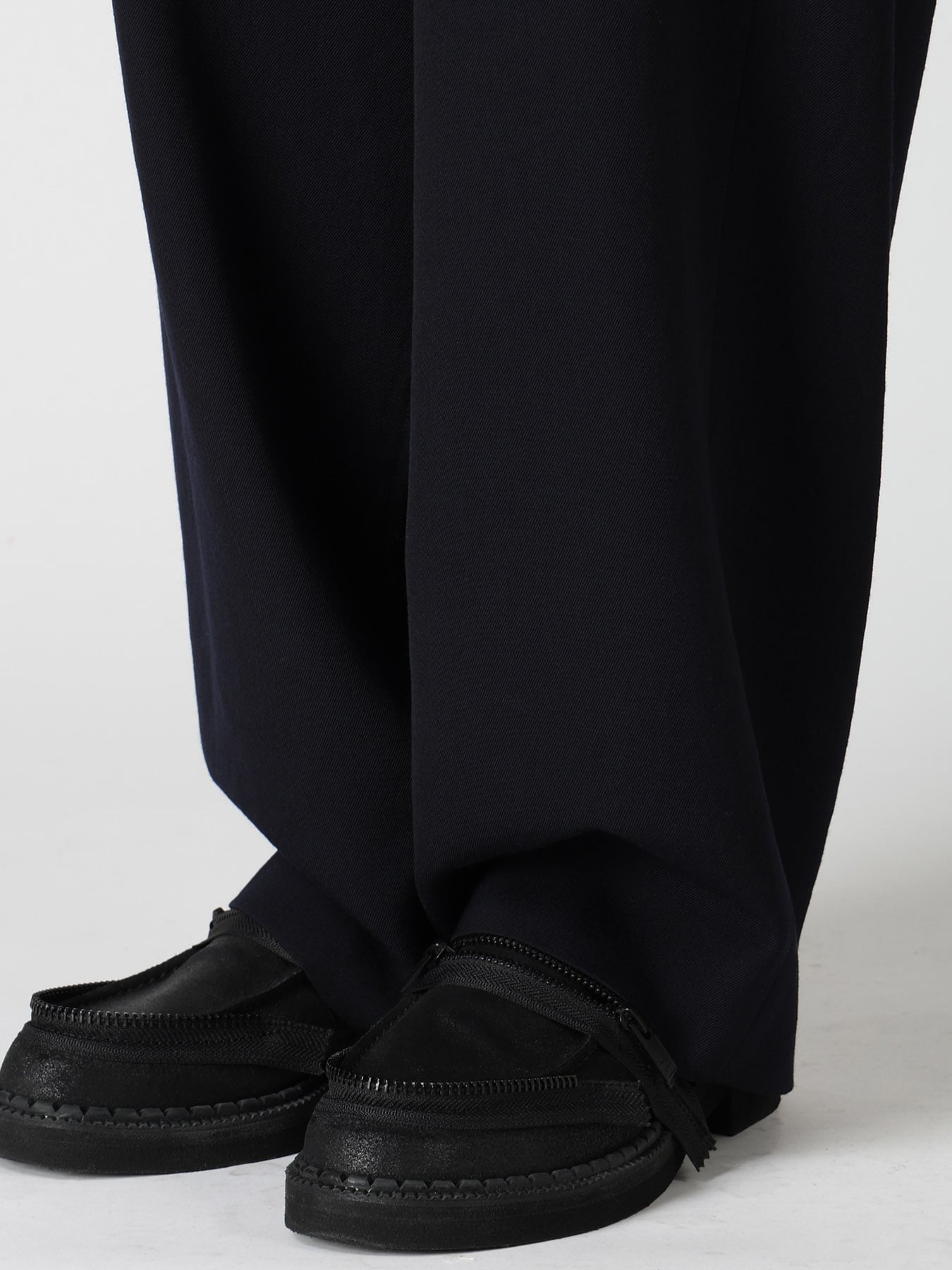 WOOL GABARDINE 2-TUCK WIDE PANTS