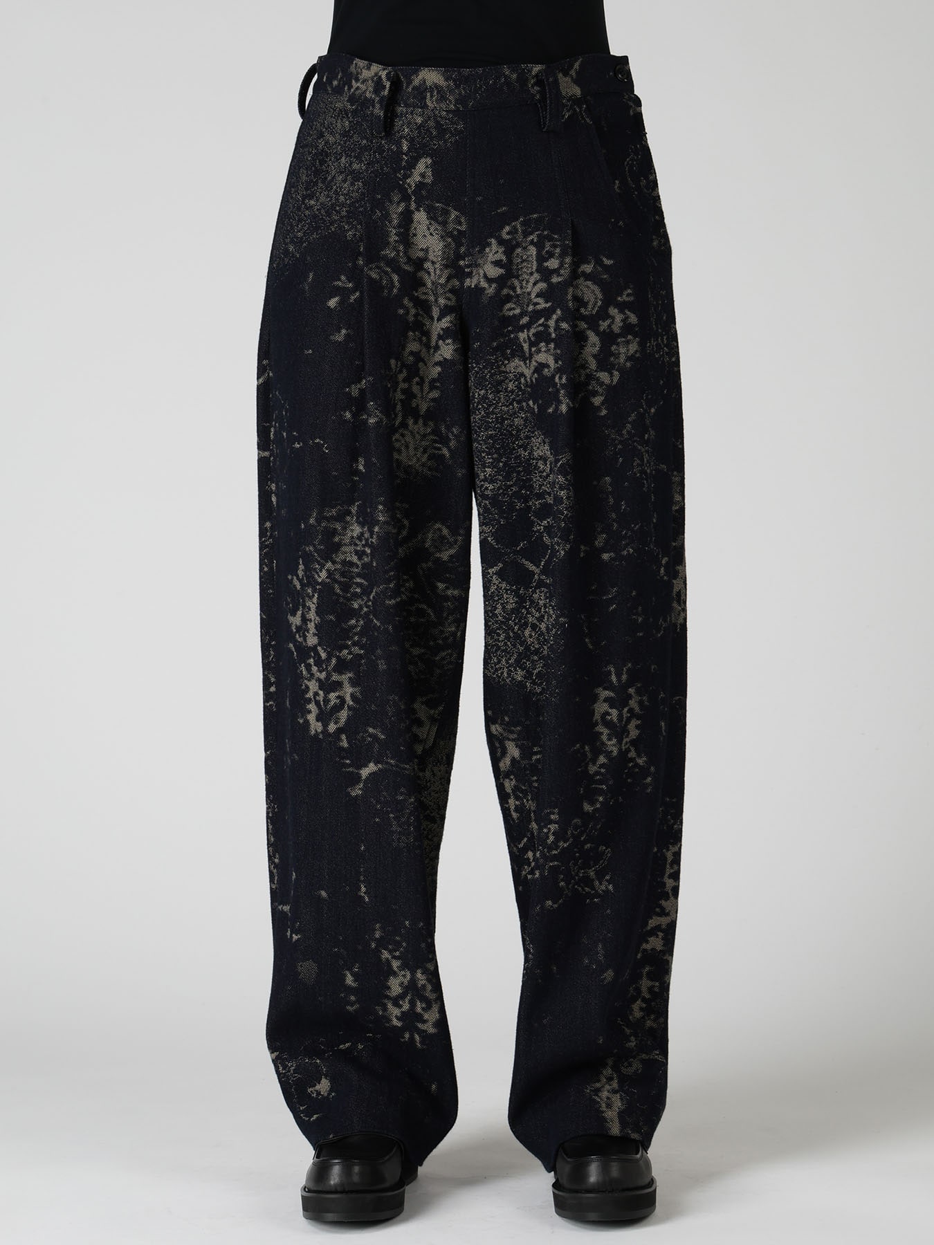 DENIM JACQUARD SIDE OPEN PANTS