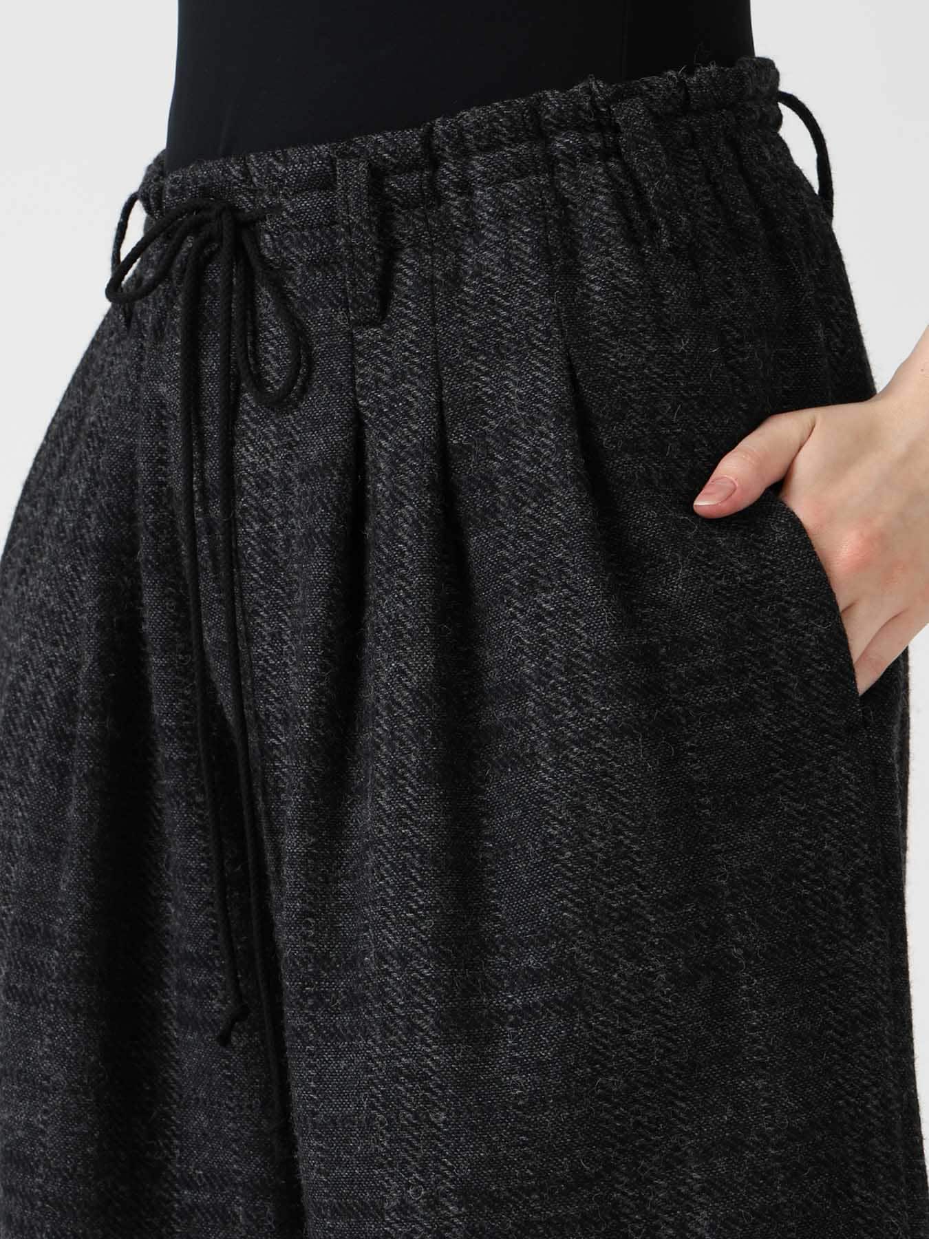 WOOL BLEND PLAID 3-TUCK HALF PANTS