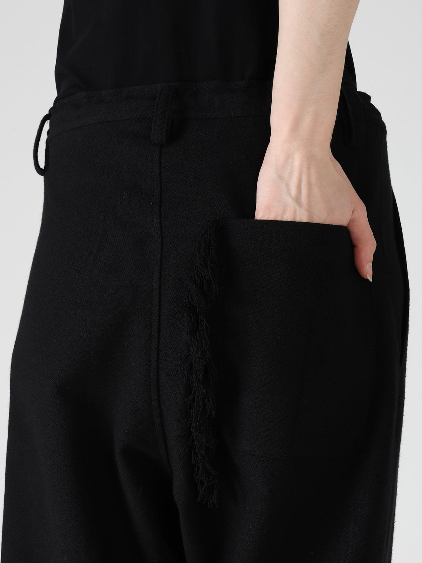 WOOL BLEND KERSEY FRINGE TAPERED PANTS