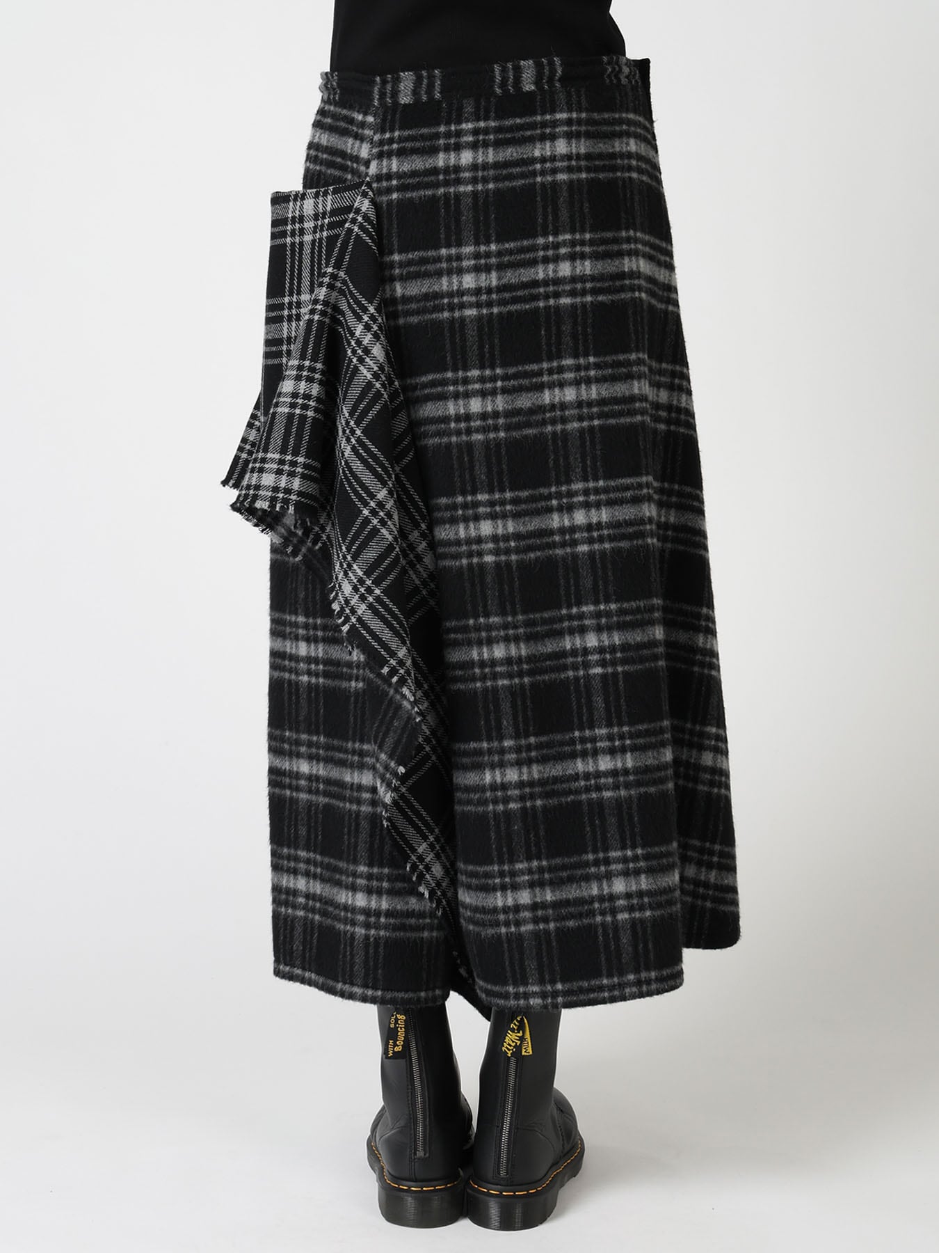 SHAGGY PLAID DRAPE FLARE PANTS