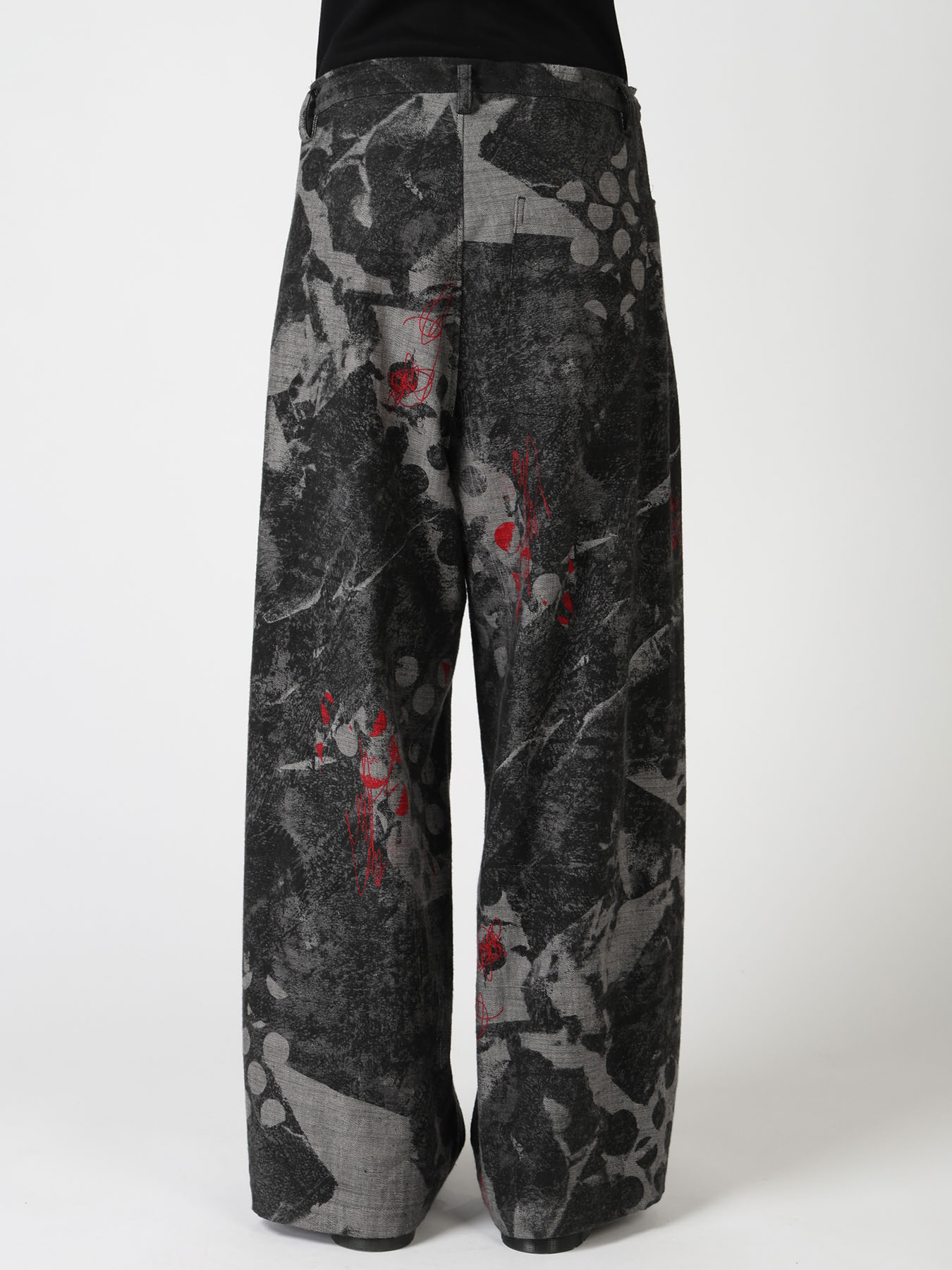8OZ CRUNCH DOT PRINT LONG STRAIGHT PANTS