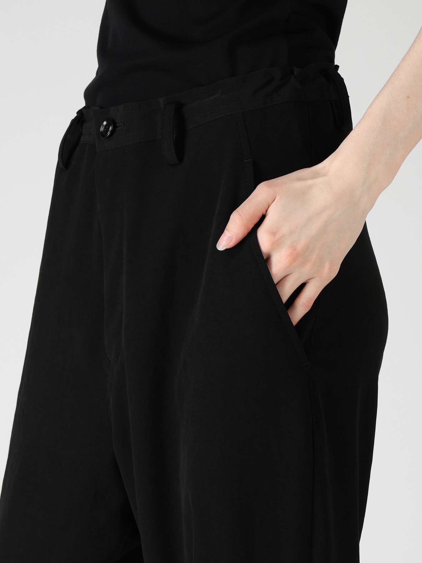 TA/PE CREPE DE CHINE TAPERED PANTS