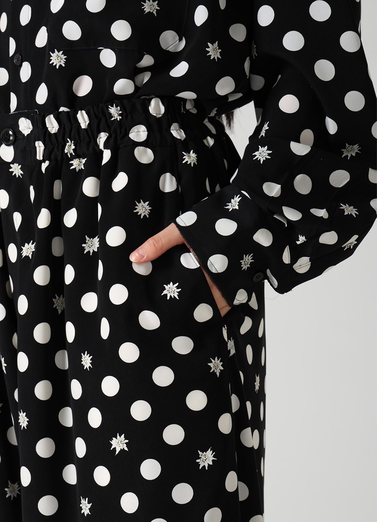 DOT FLOWER PRINT EASY PANTS