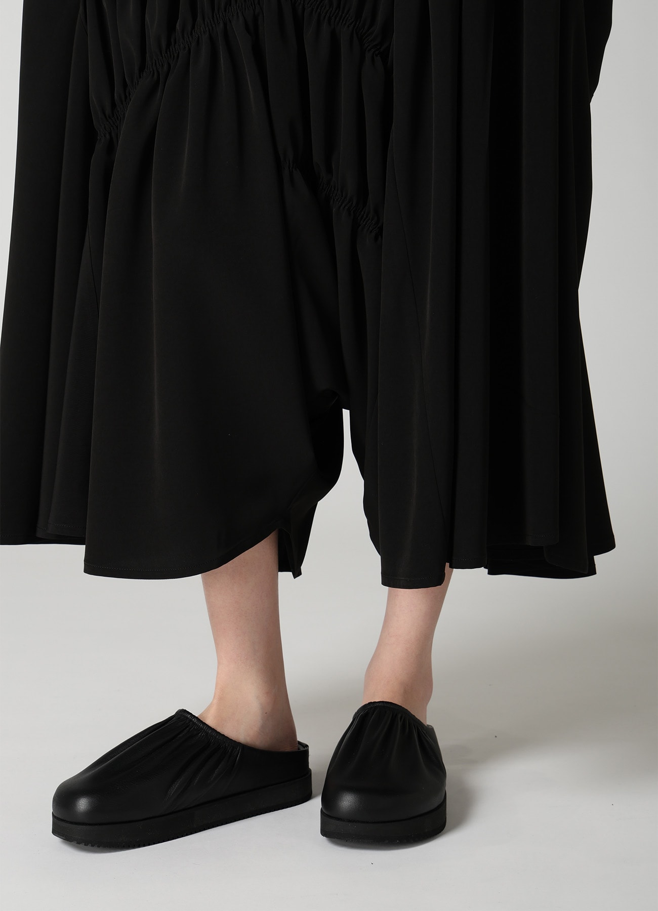 TA/PE SUPER VIYON TUSSER GATHERED PANTS