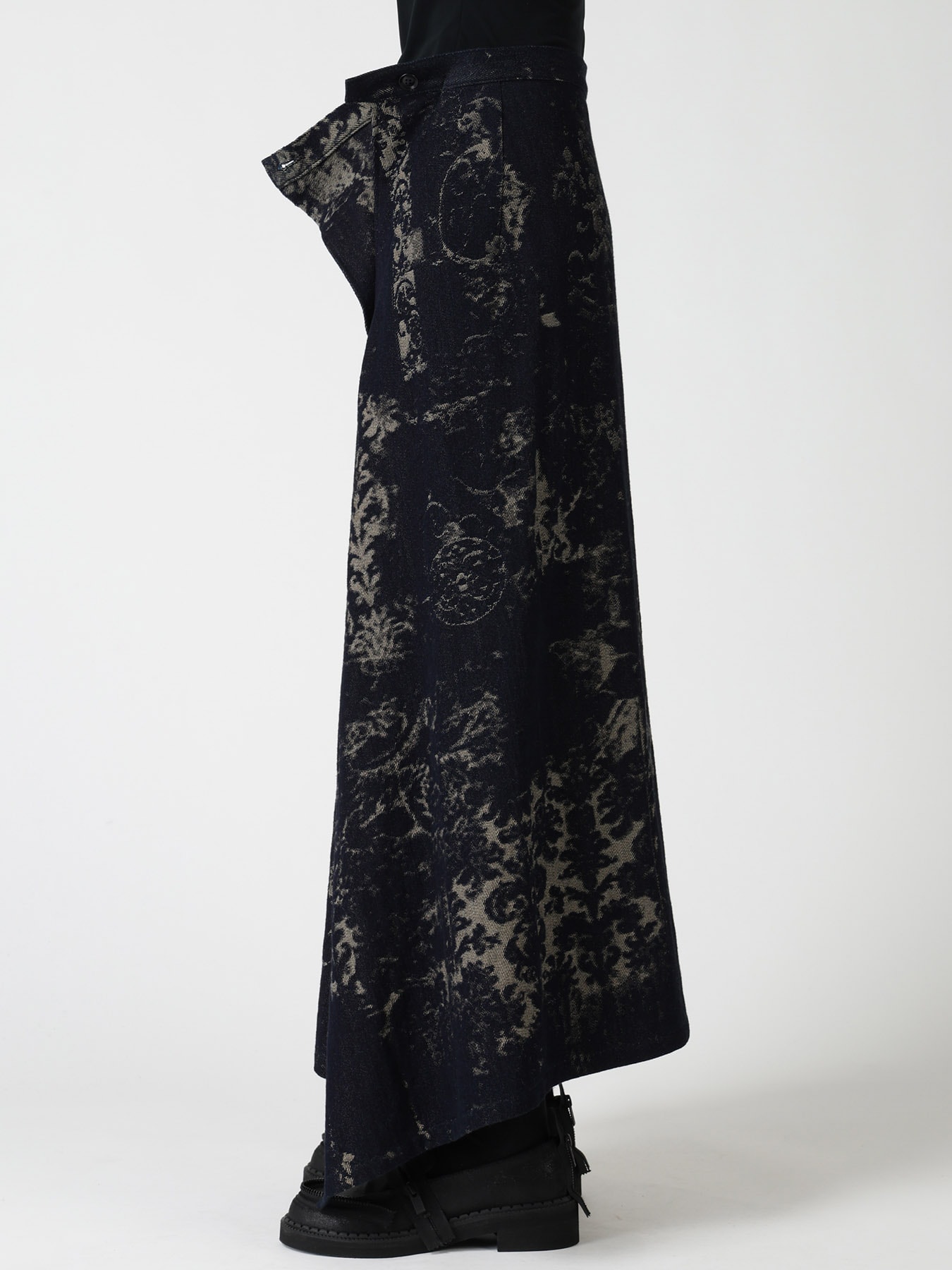 DENIM JACQUARD FRONT CUT-OUT SKIRT