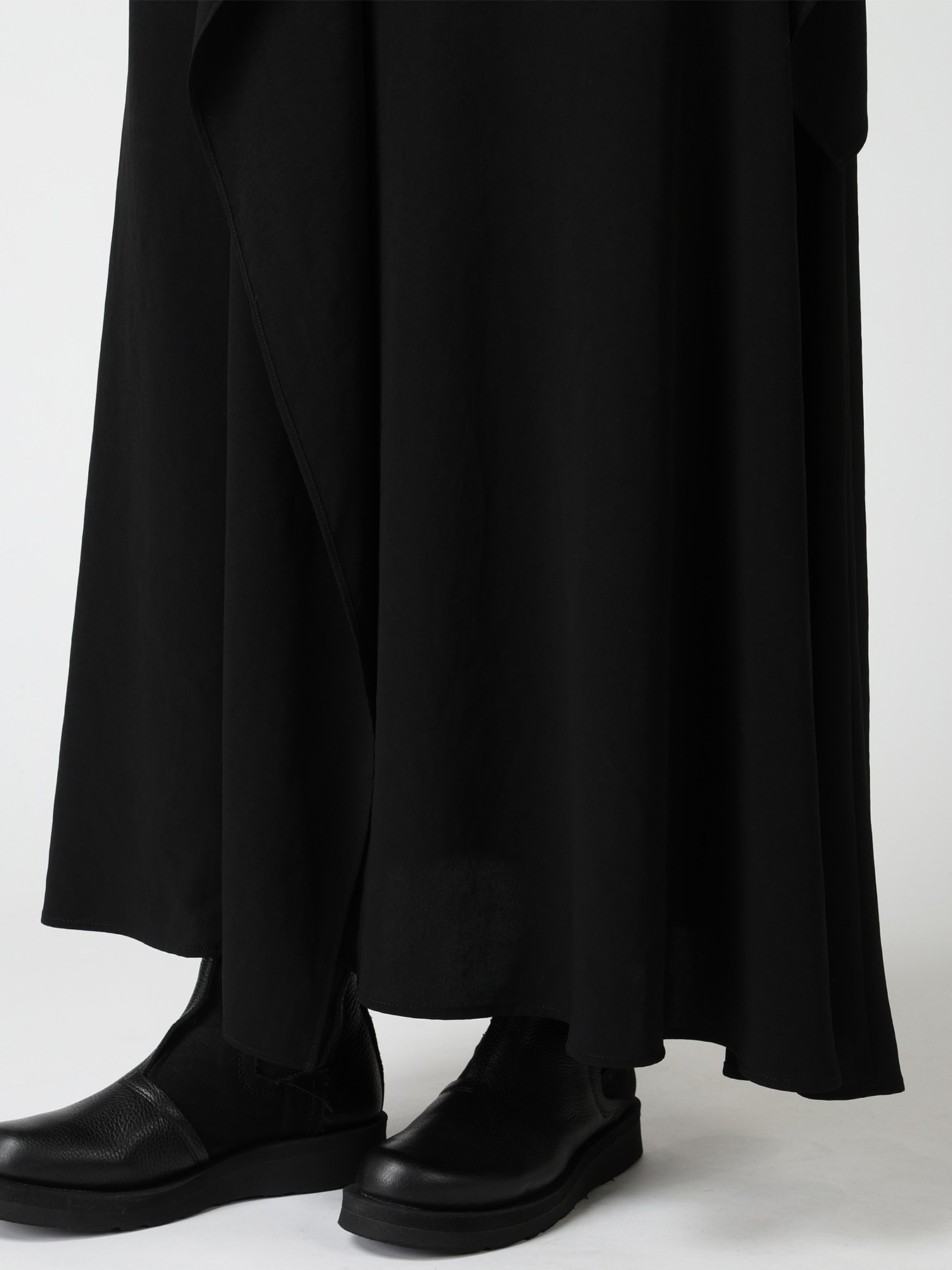 TA/PE CREPE DE CHINE ASYMMETRIC DRAPE SKIRT