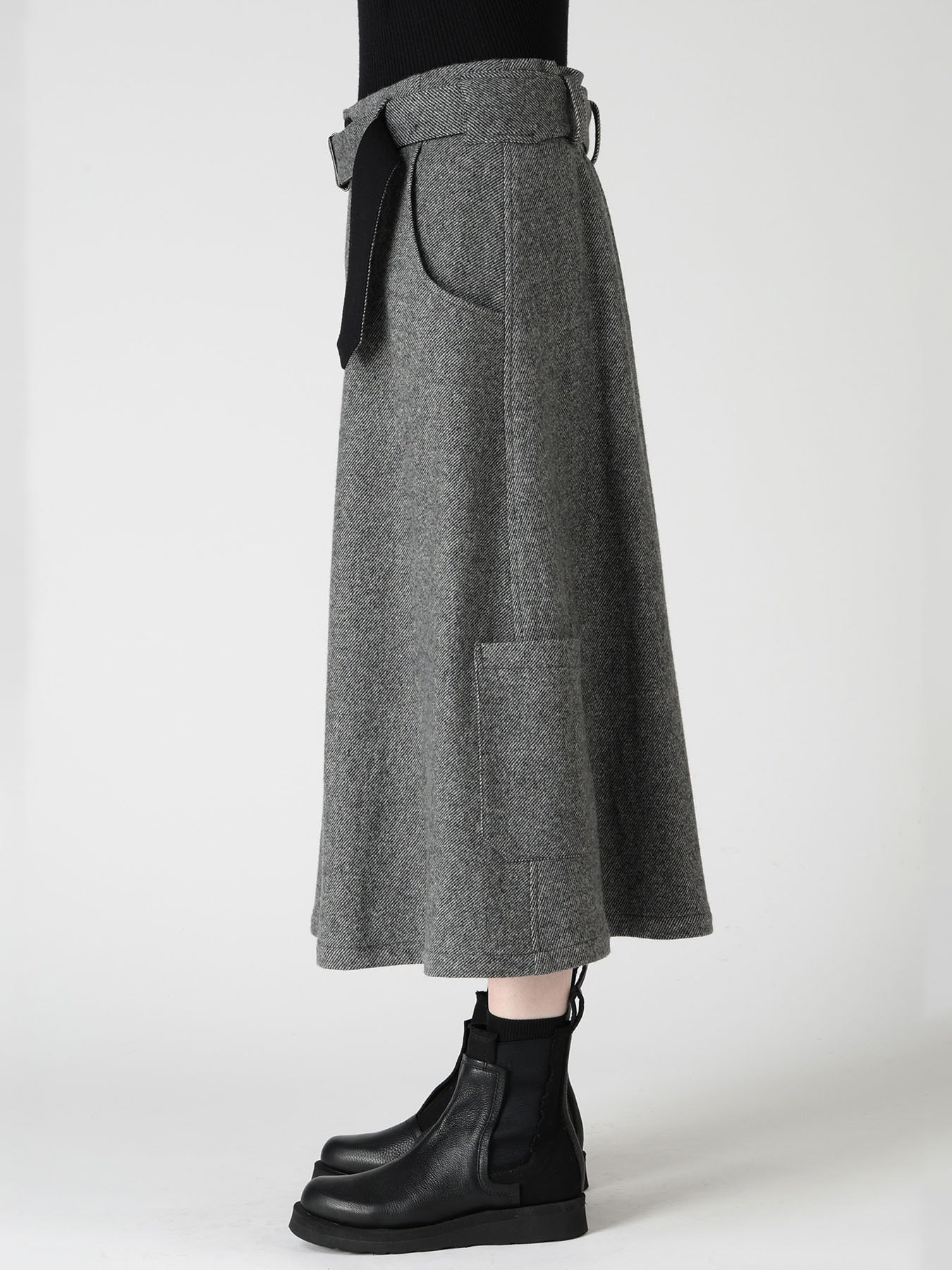 TWILL FLANNEL BELTED SKIRT