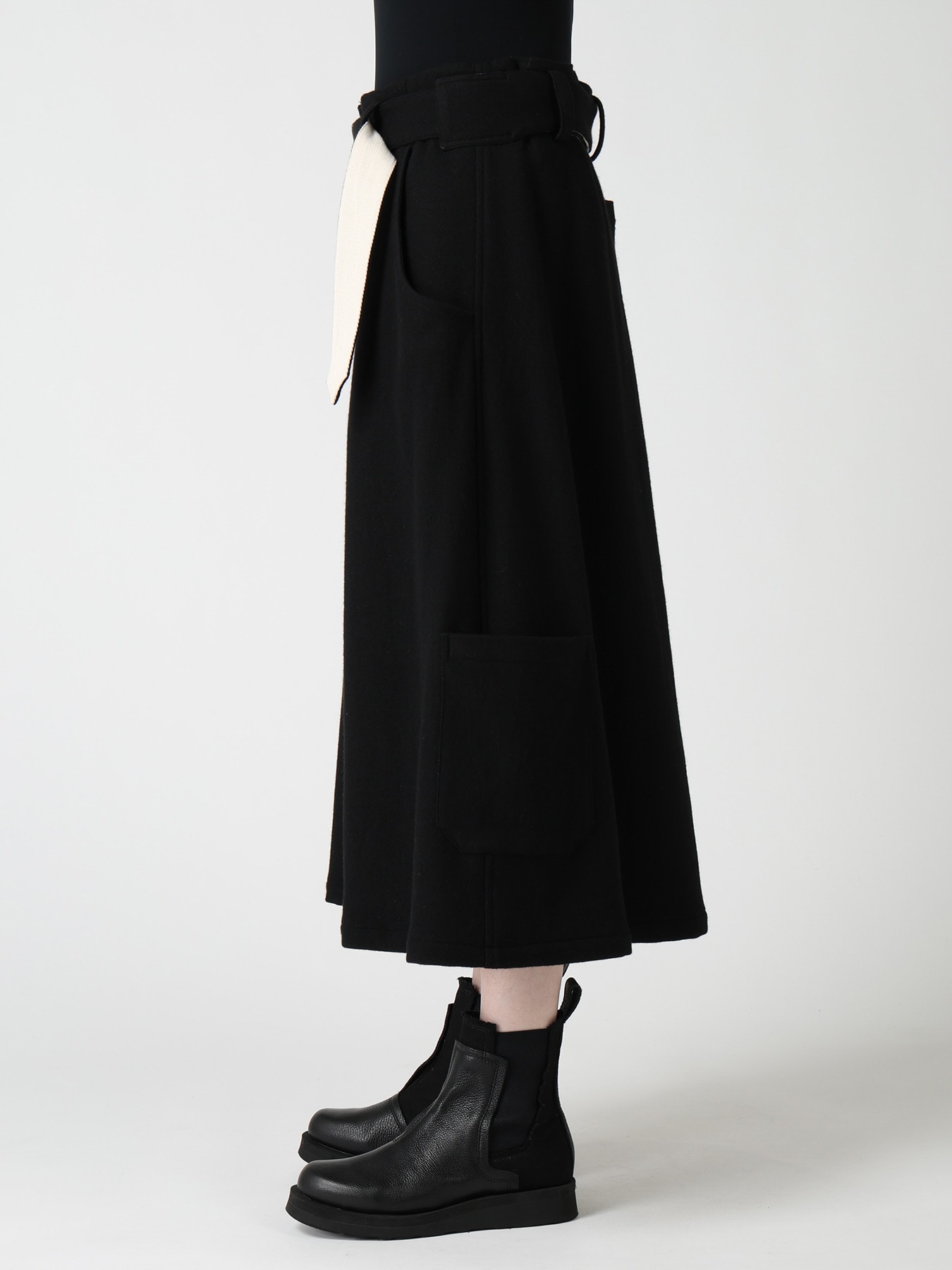 TWILL FLANNEL BELTED SKIRT
