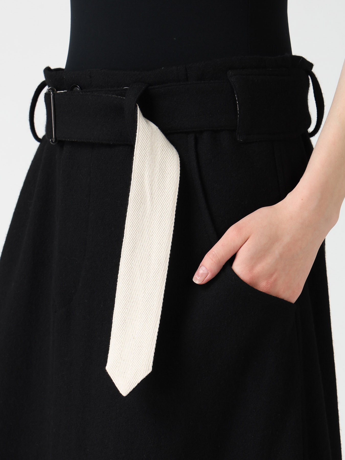 TWILL FLANNEL BELTED SKIRT