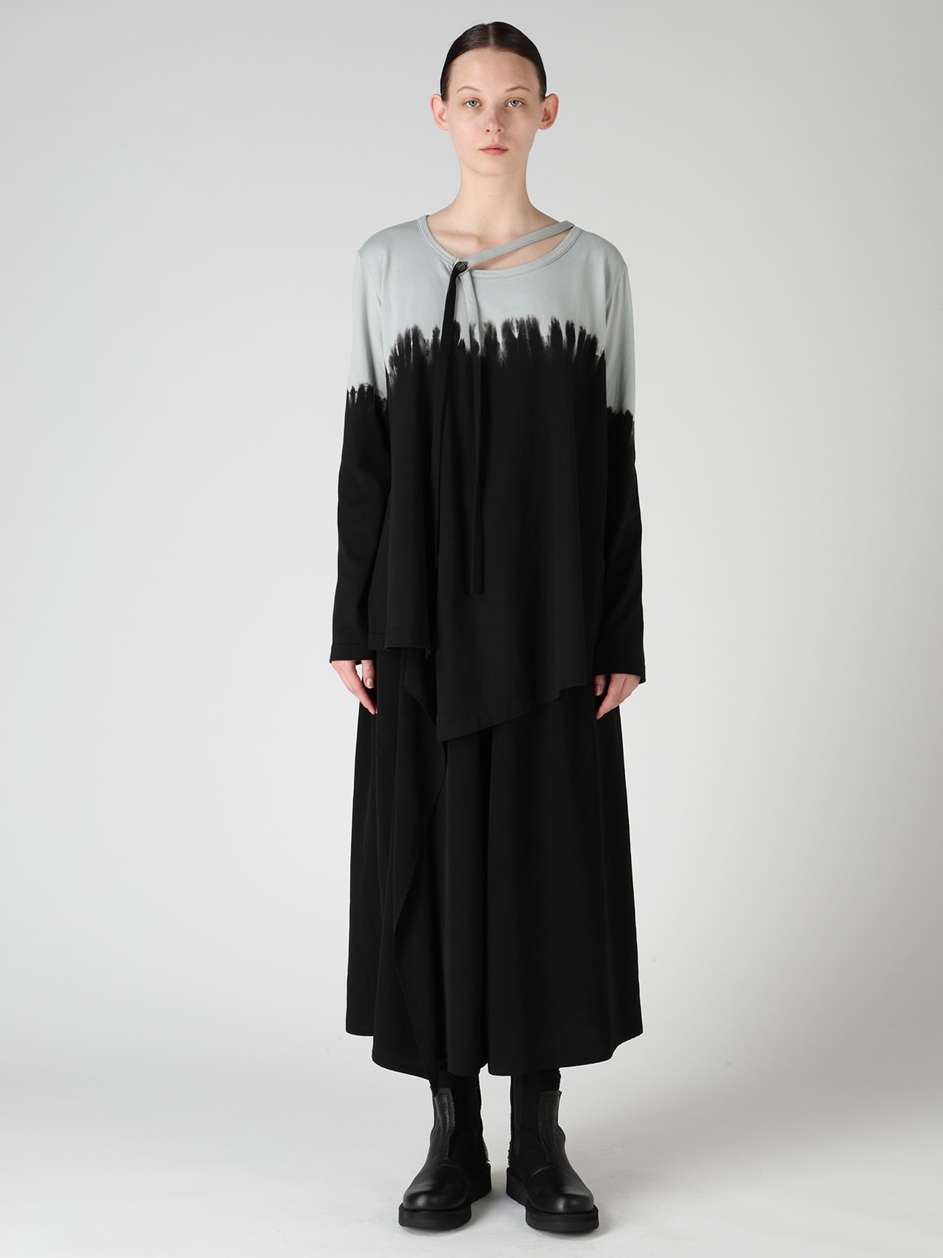 DISCHARGE DYED LONG SLEEVE ASYMMETRIC T-SHIRT