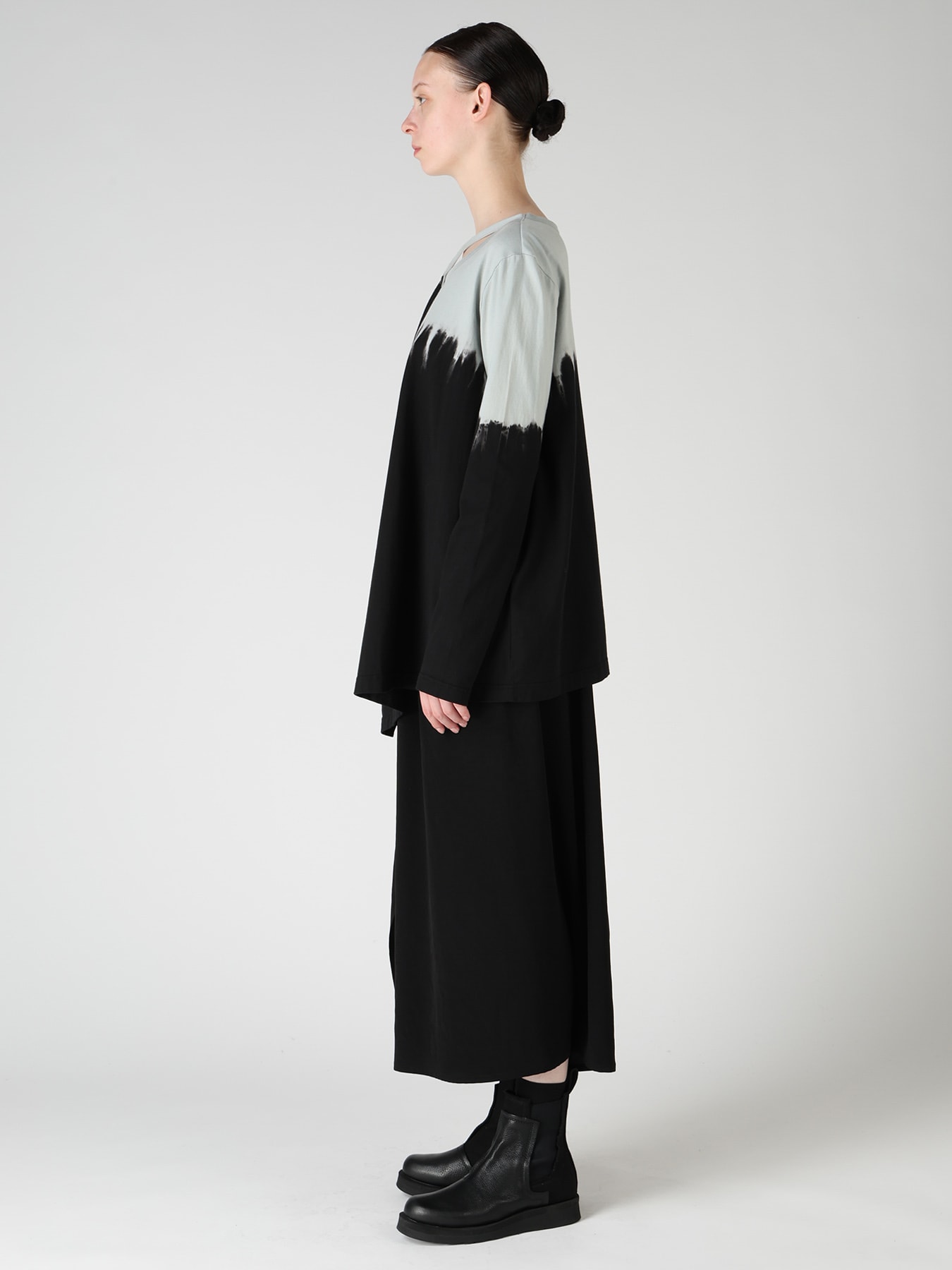 DISCHARGE DYED LONG SLEEVE ASYMMETRIC T-SHIRT