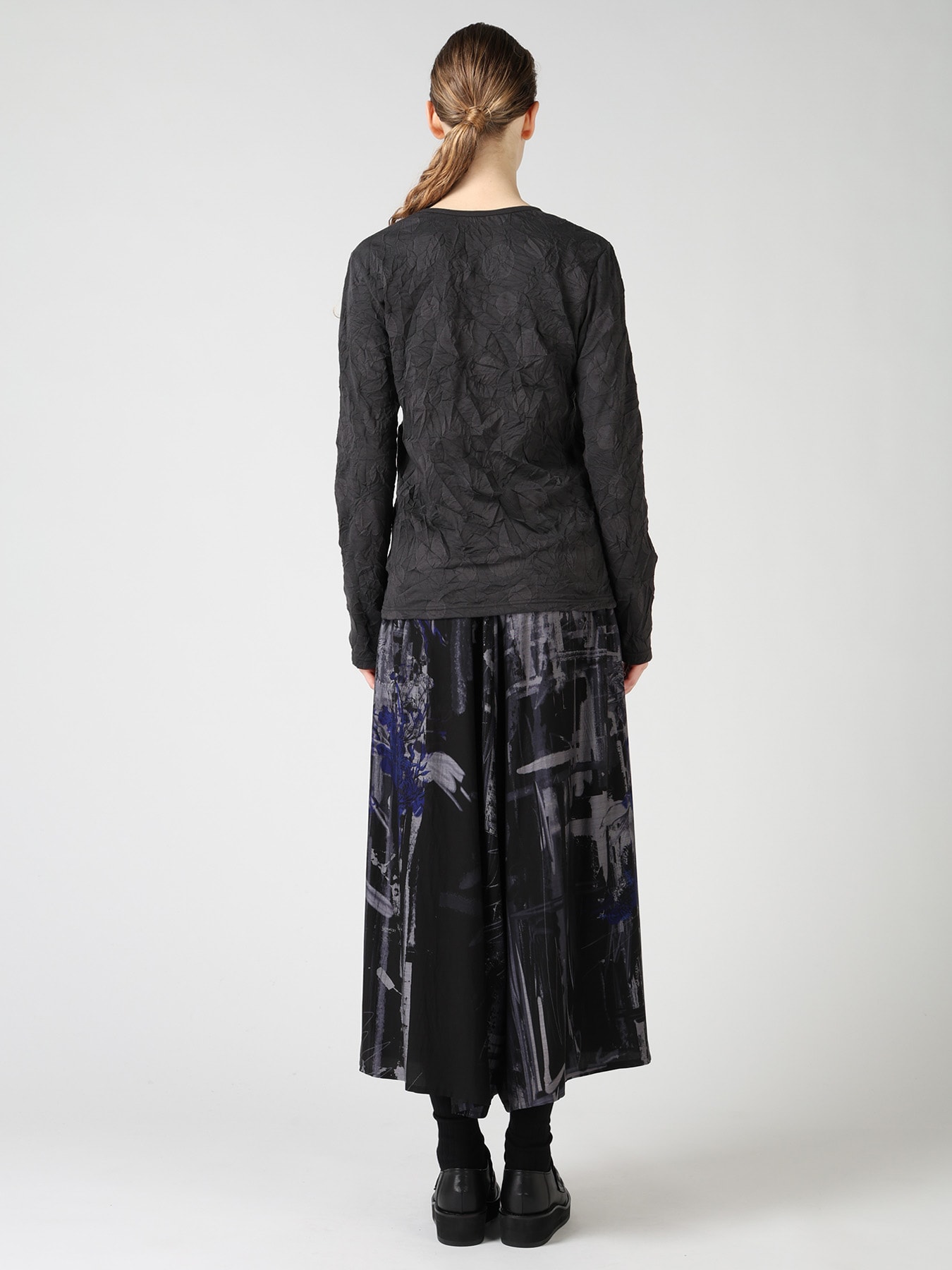 RANDOM DOT JACQUARD LONG SLEEVE T-SHIRT